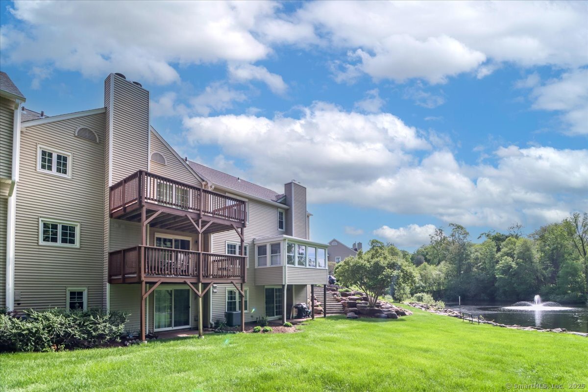 446 Pitkin, Trumbull, Connecticut 06611