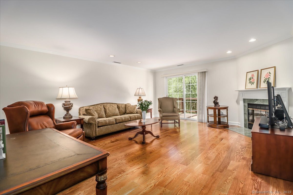 446 Pitkin, Trumbull, Connecticut 06611