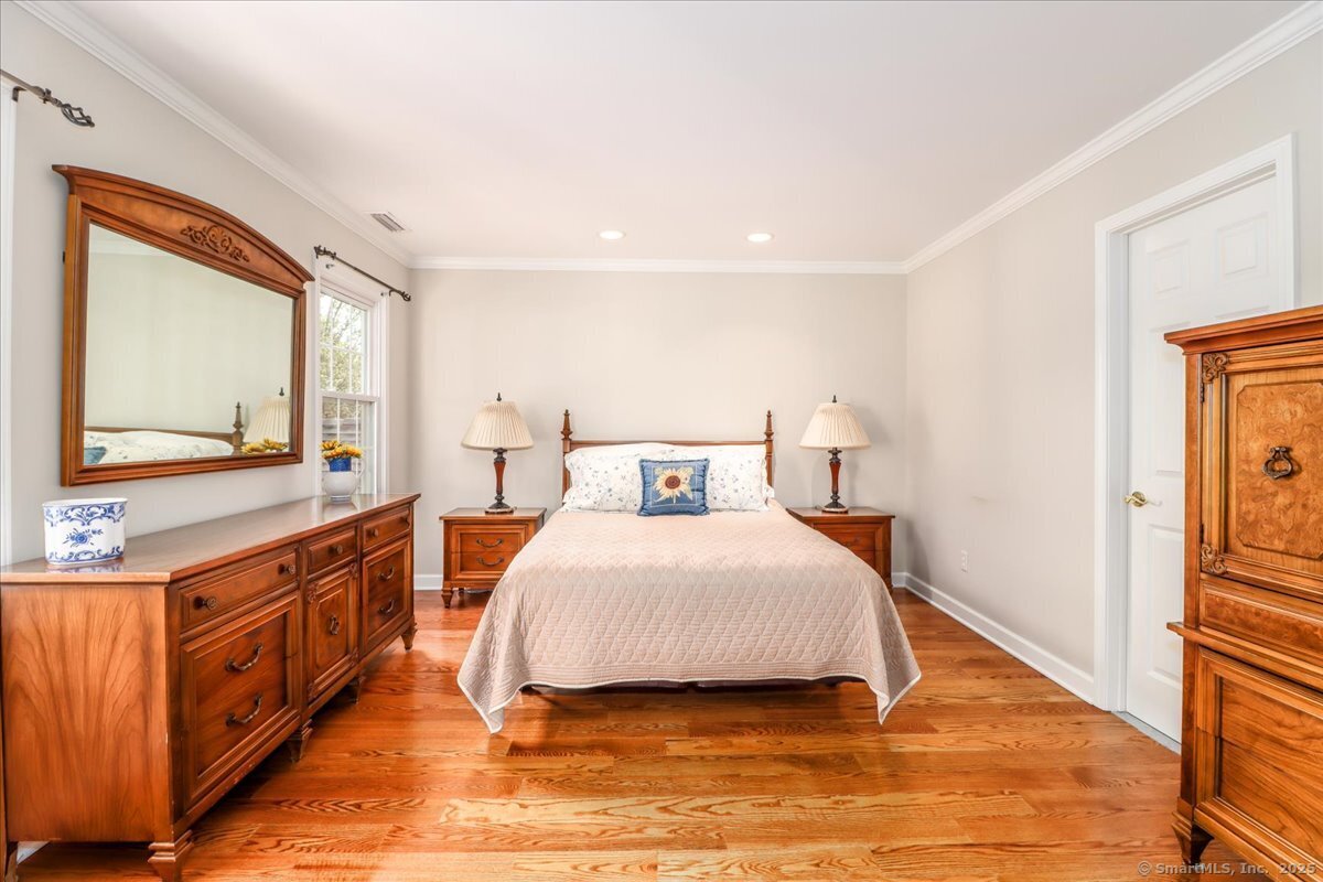 446 Pitkin, Trumbull, Connecticut 06611