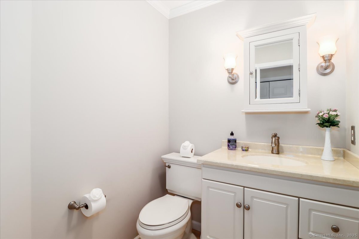 446 Pitkin, Trumbull, Connecticut 06611