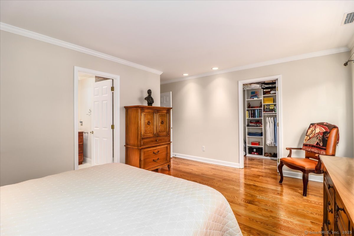 446 Pitkin, Trumbull, Connecticut 06611