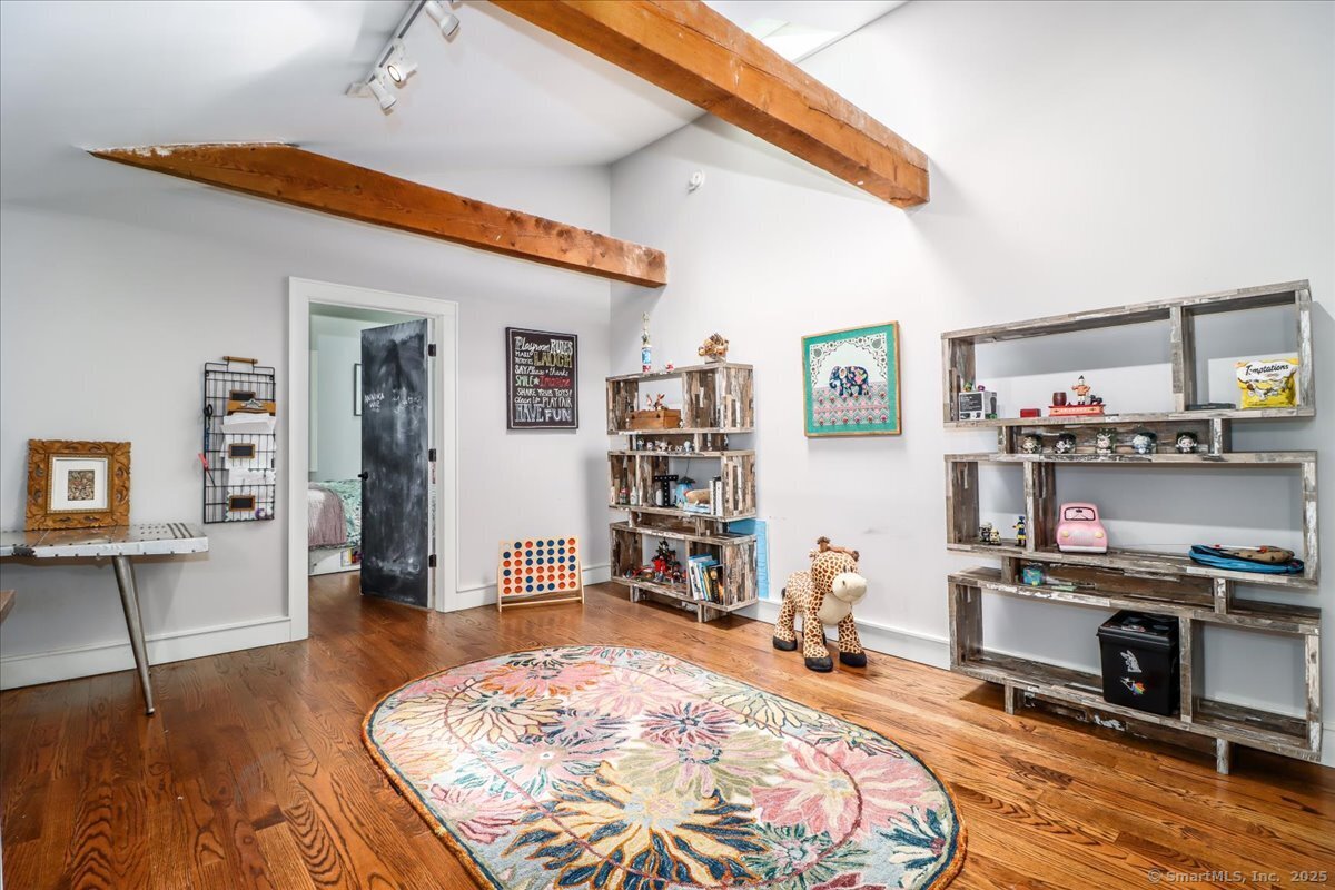 550 Barrack Hill, Ridgefield, Connecticut 06877