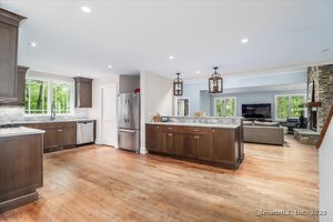 Homes for sale in Ridgefield, CT | 550 Barrack Hill Rd, Ridgefield, CT 06877 | MLS# 24094759