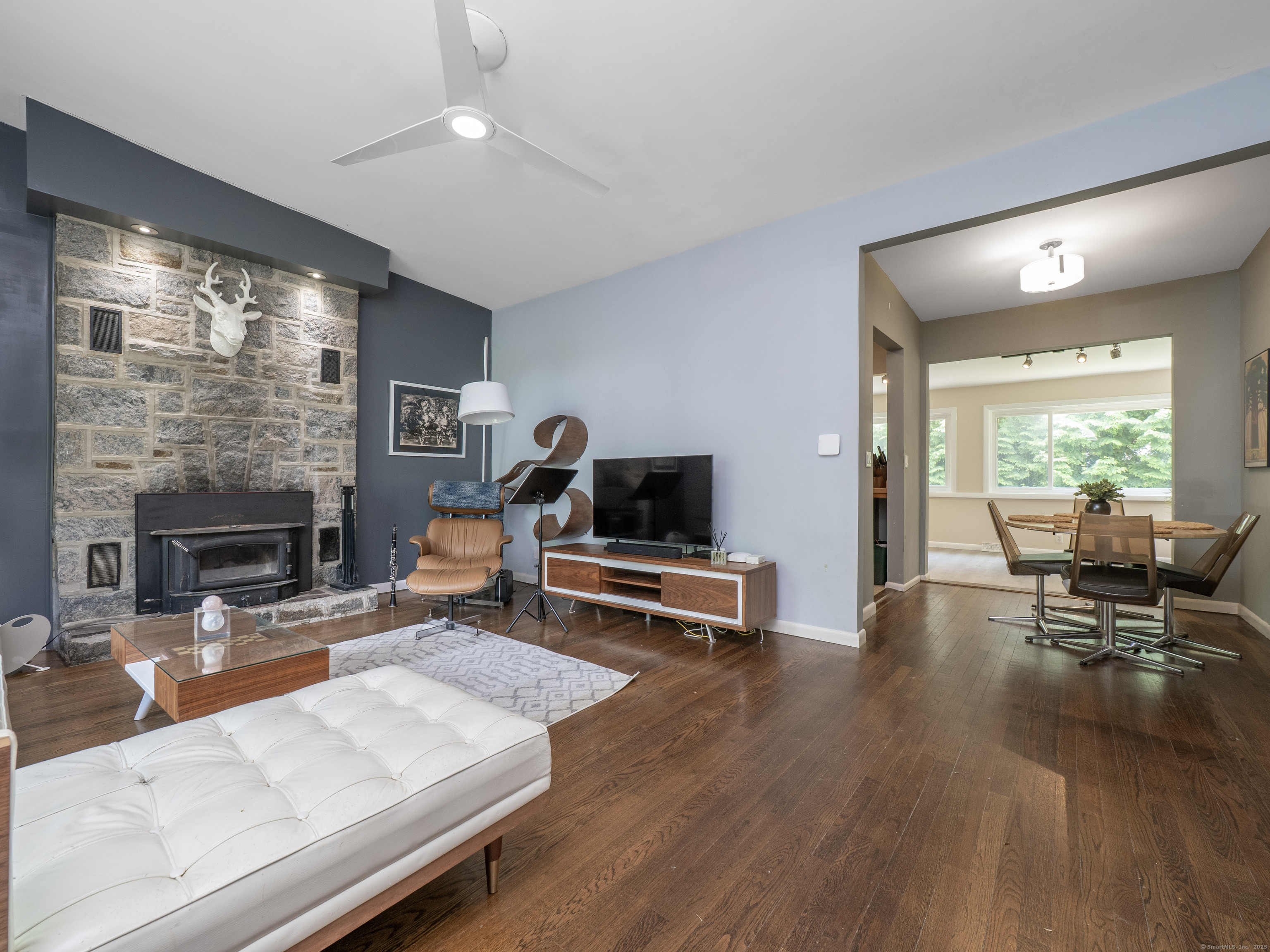 49 Crest, Ridgefield, Connecticut 06877