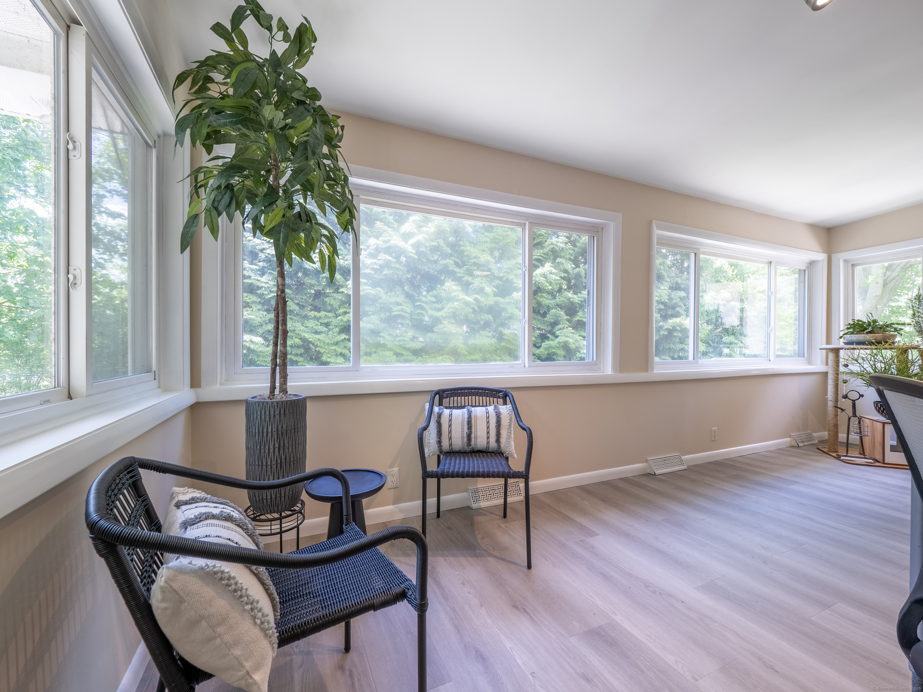 49 Crest, Ridgefield, Connecticut 06877