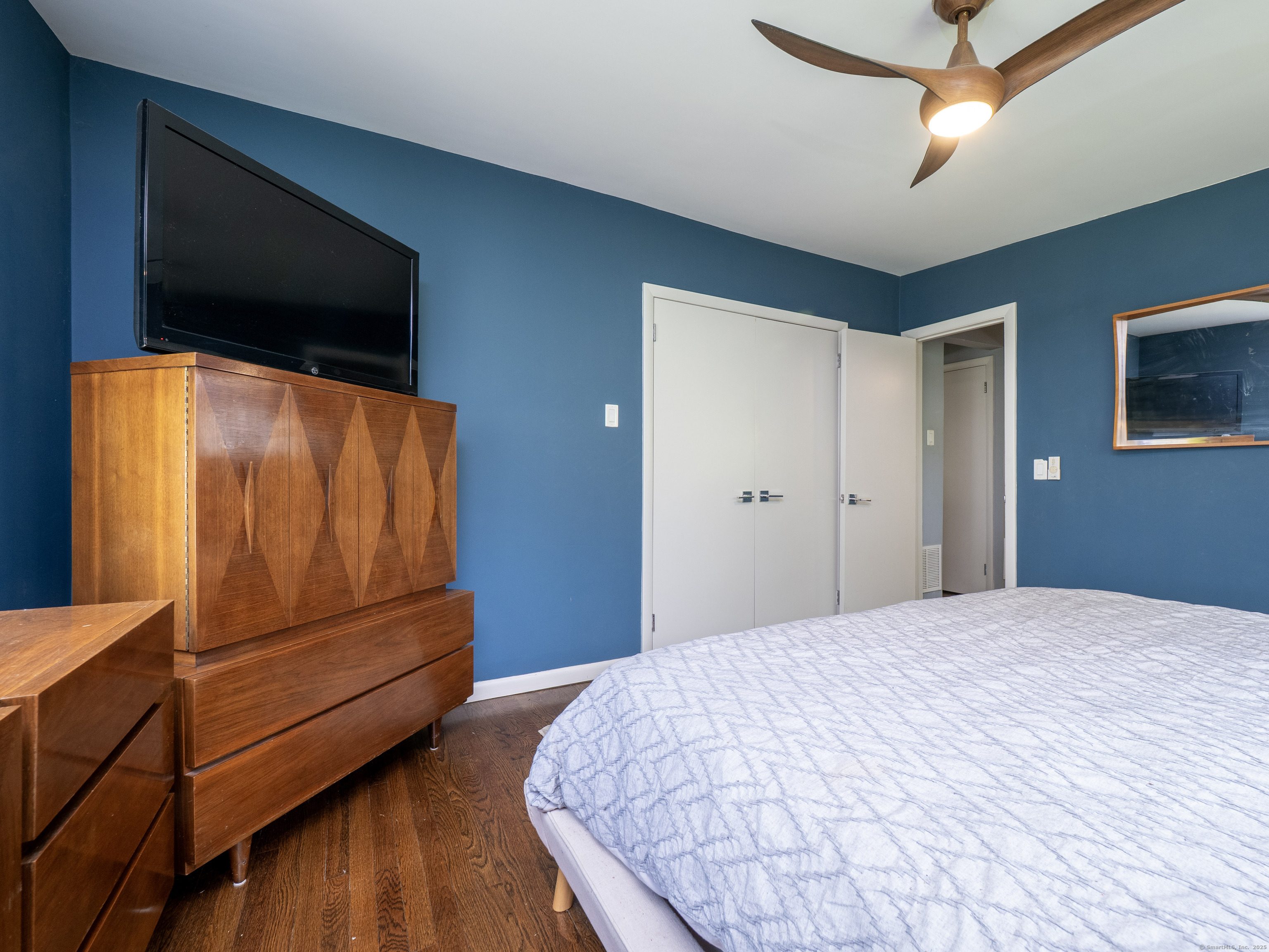 49 Crest, Ridgefield, Connecticut 06877