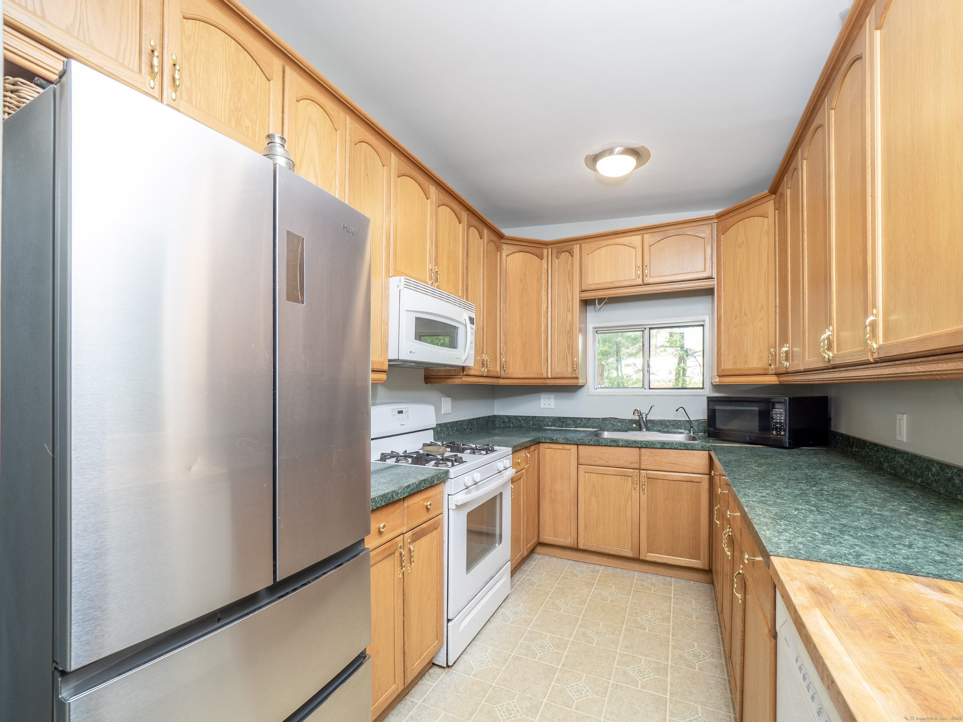 49 Crest, Ridgefield, Connecticut 06877
