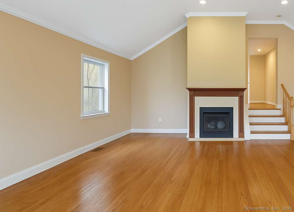 10 Secor, Brookfield, Connecticut 06804