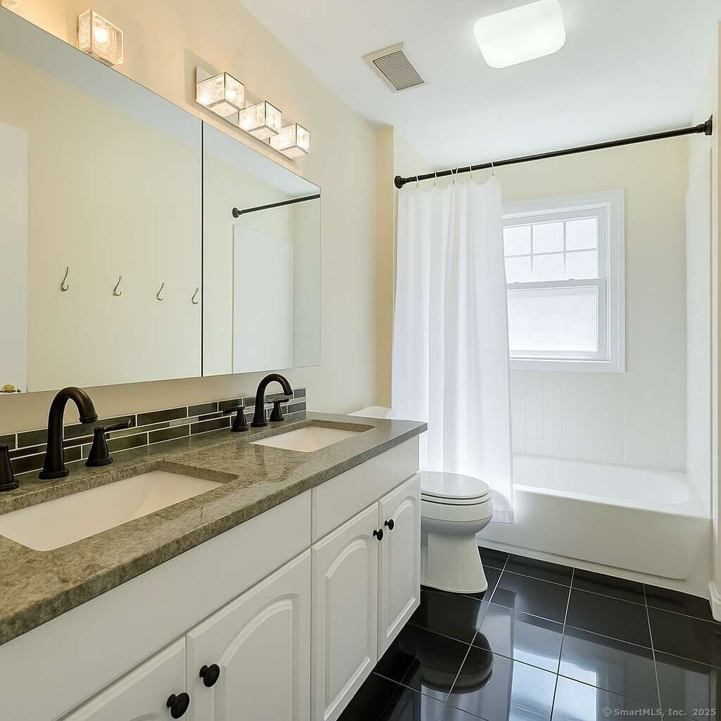 10 Secor, Brookfield, Connecticut 06804