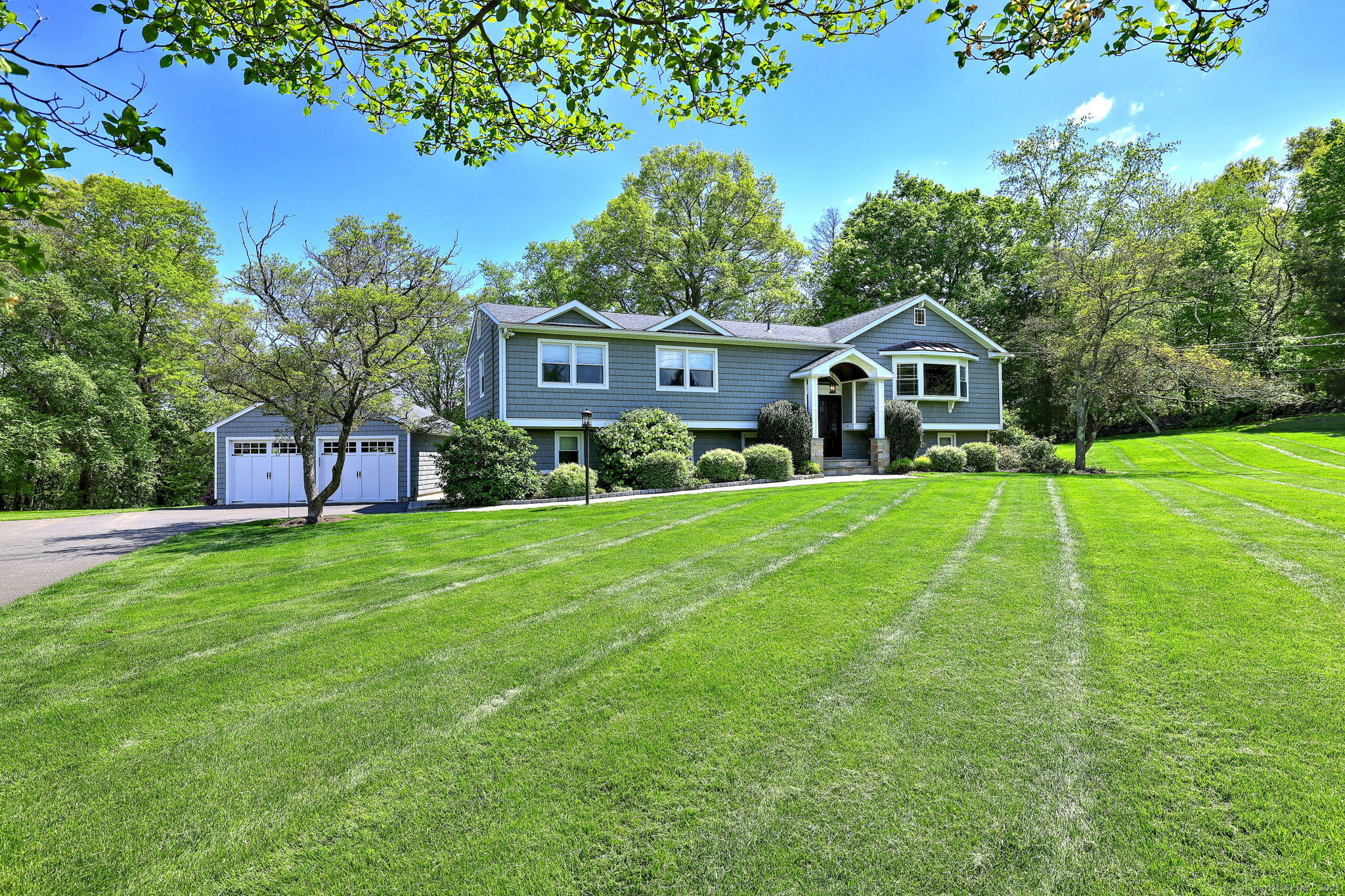 664 Greenbrier, Orange, Connecticut 06477