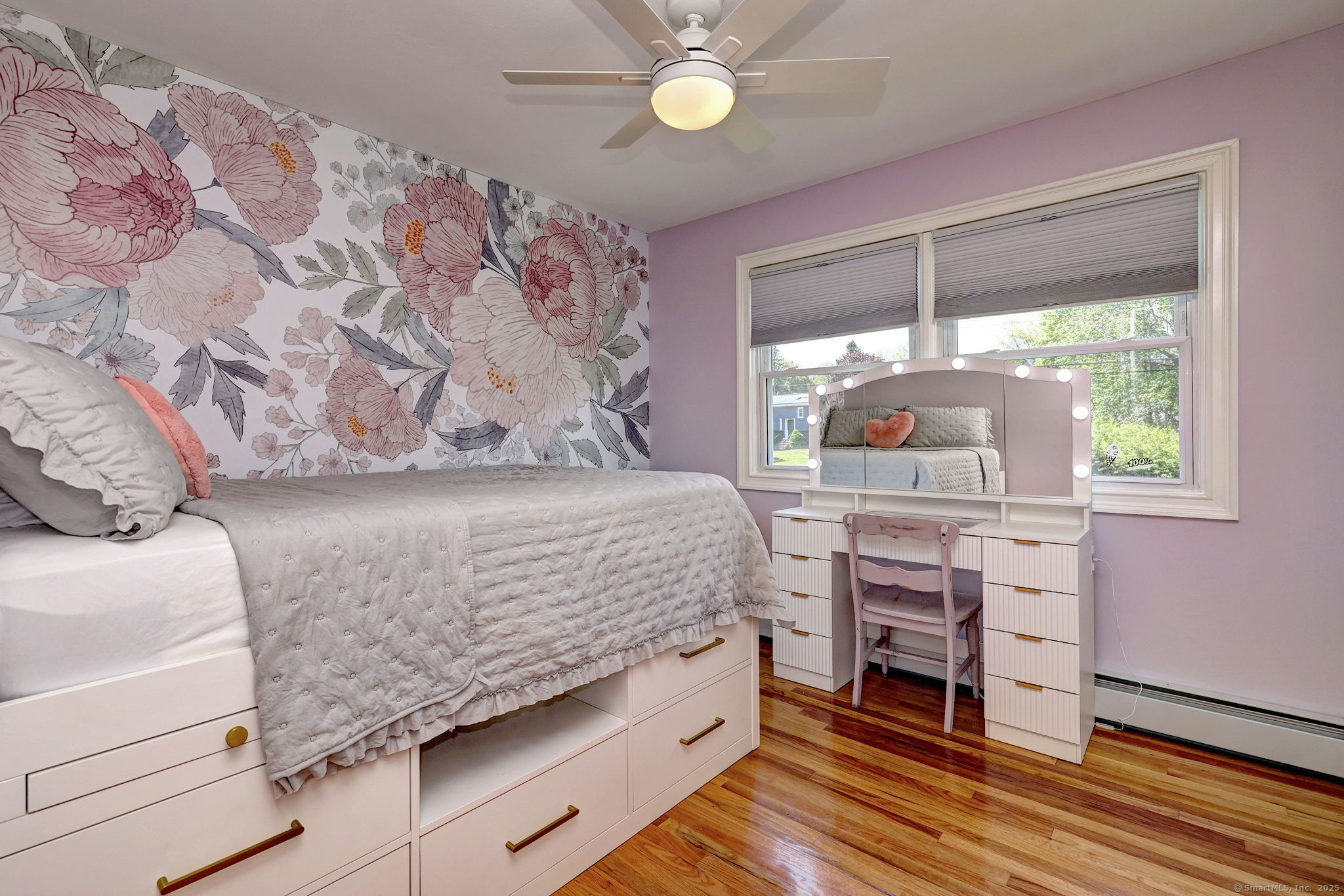 664 Greenbrier, Orange, Connecticut 06477