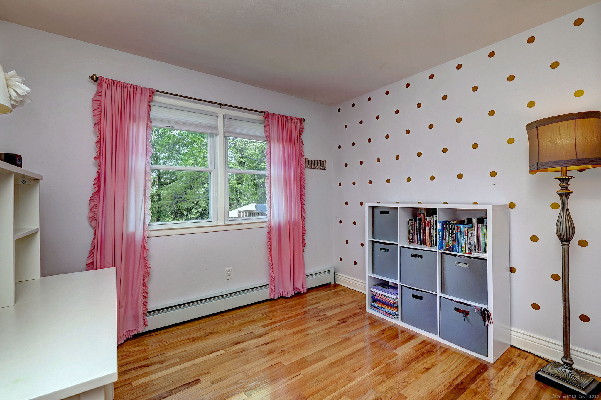 664 Greenbrier, Orange, Connecticut 06477