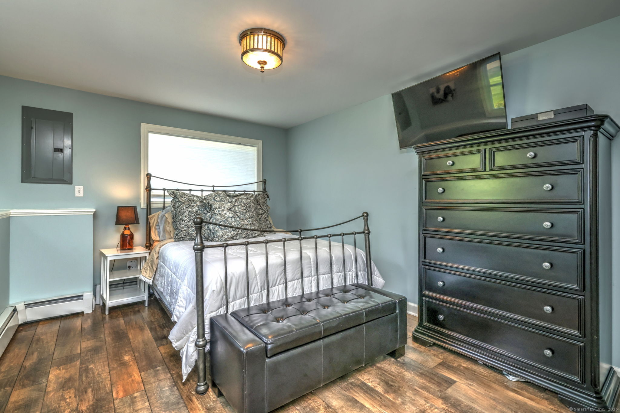 664 Greenbrier, Orange, Connecticut 06477