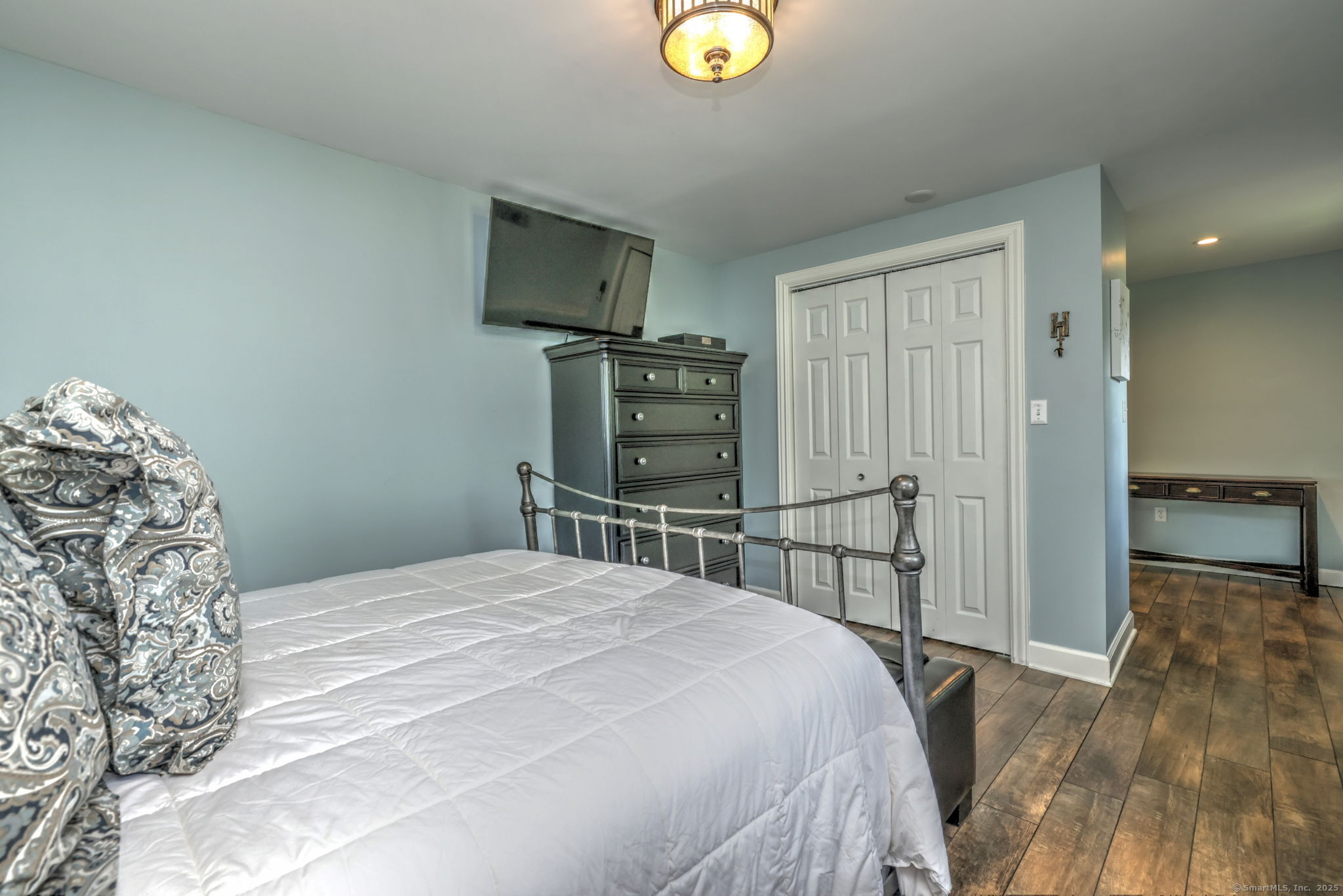 664 Greenbrier, Orange, Connecticut 06477