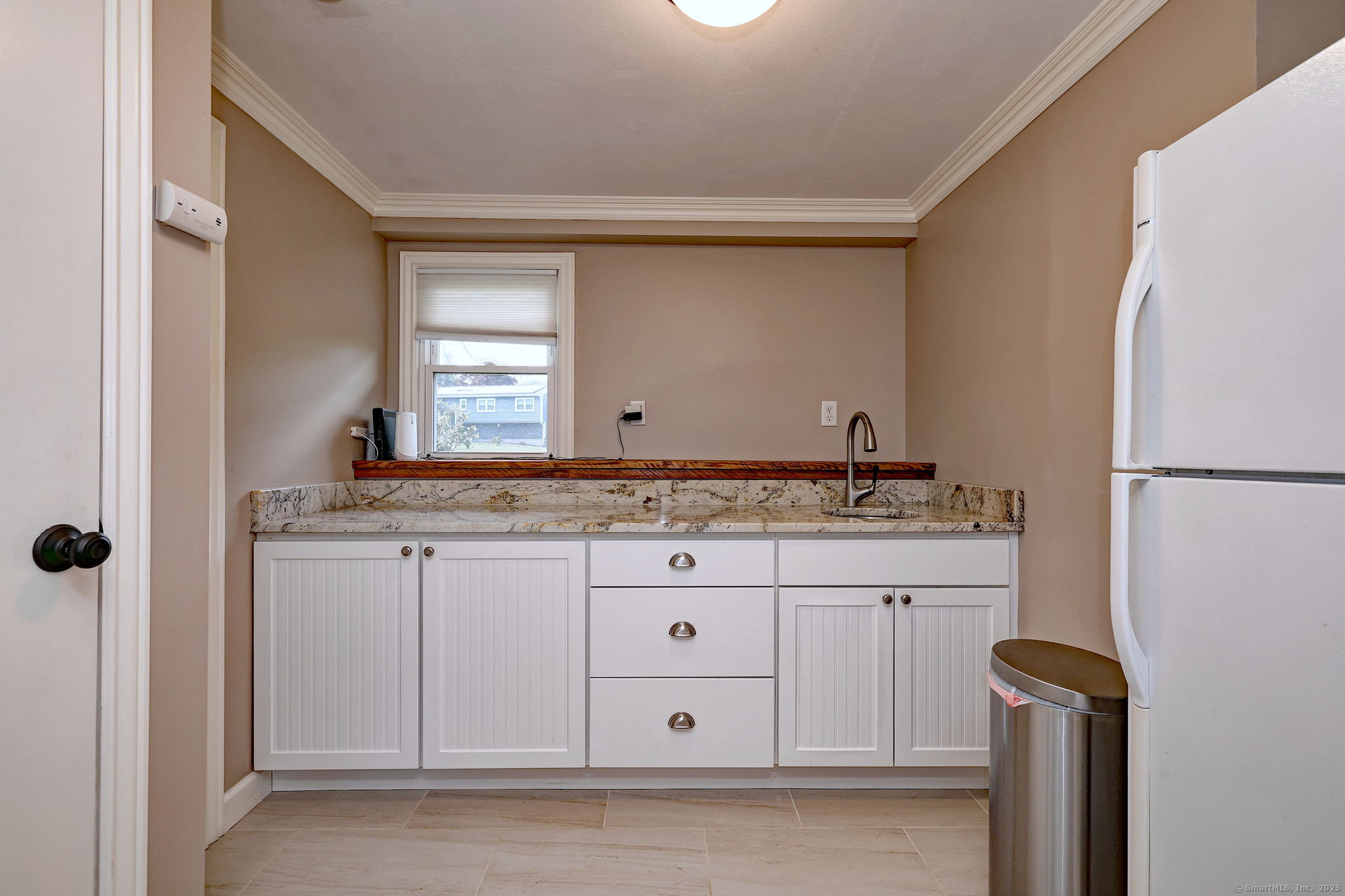 664 Greenbrier, Orange, Connecticut 06477