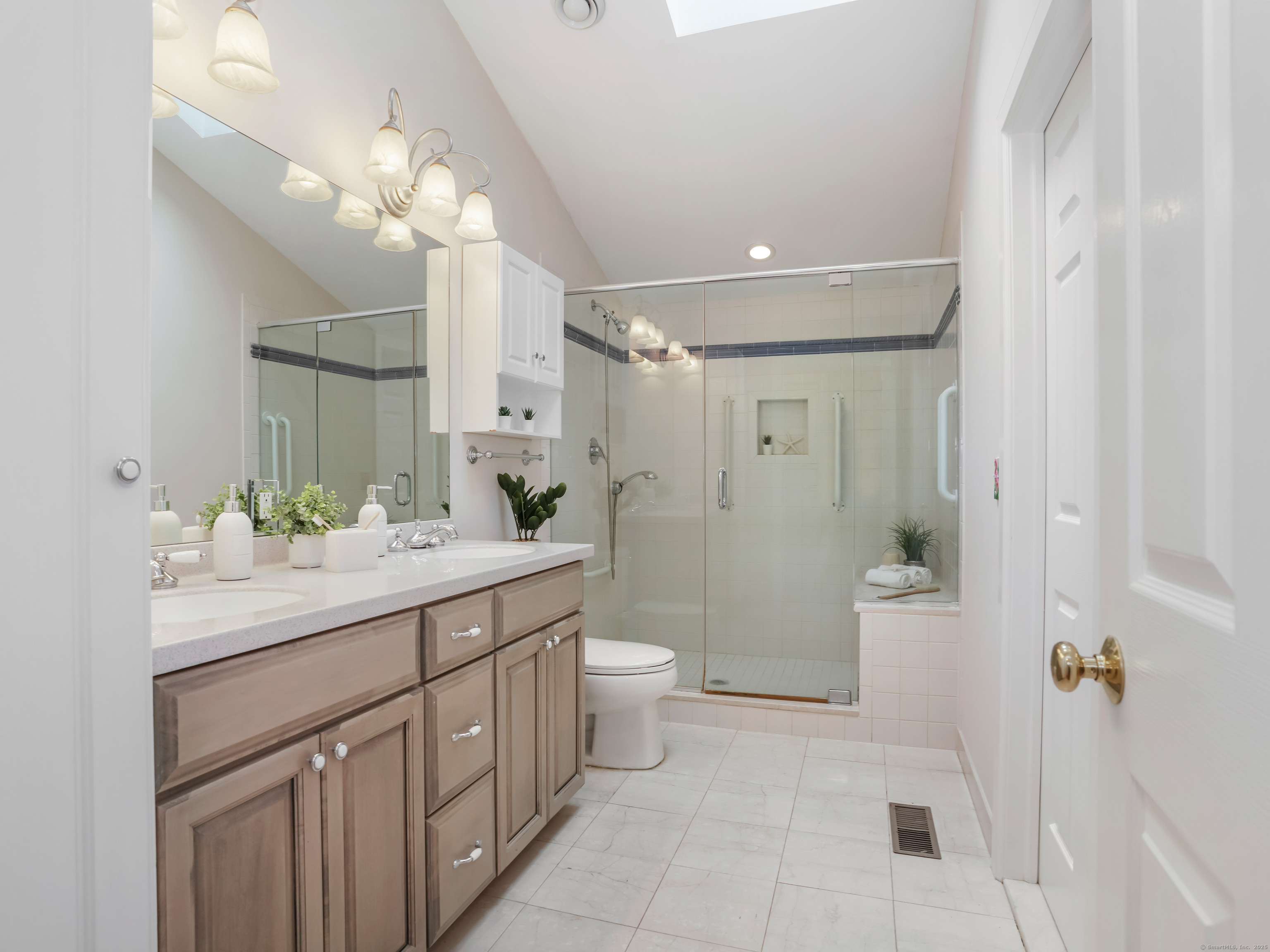 8 Argentine, Norwalk, Connecticut 06850