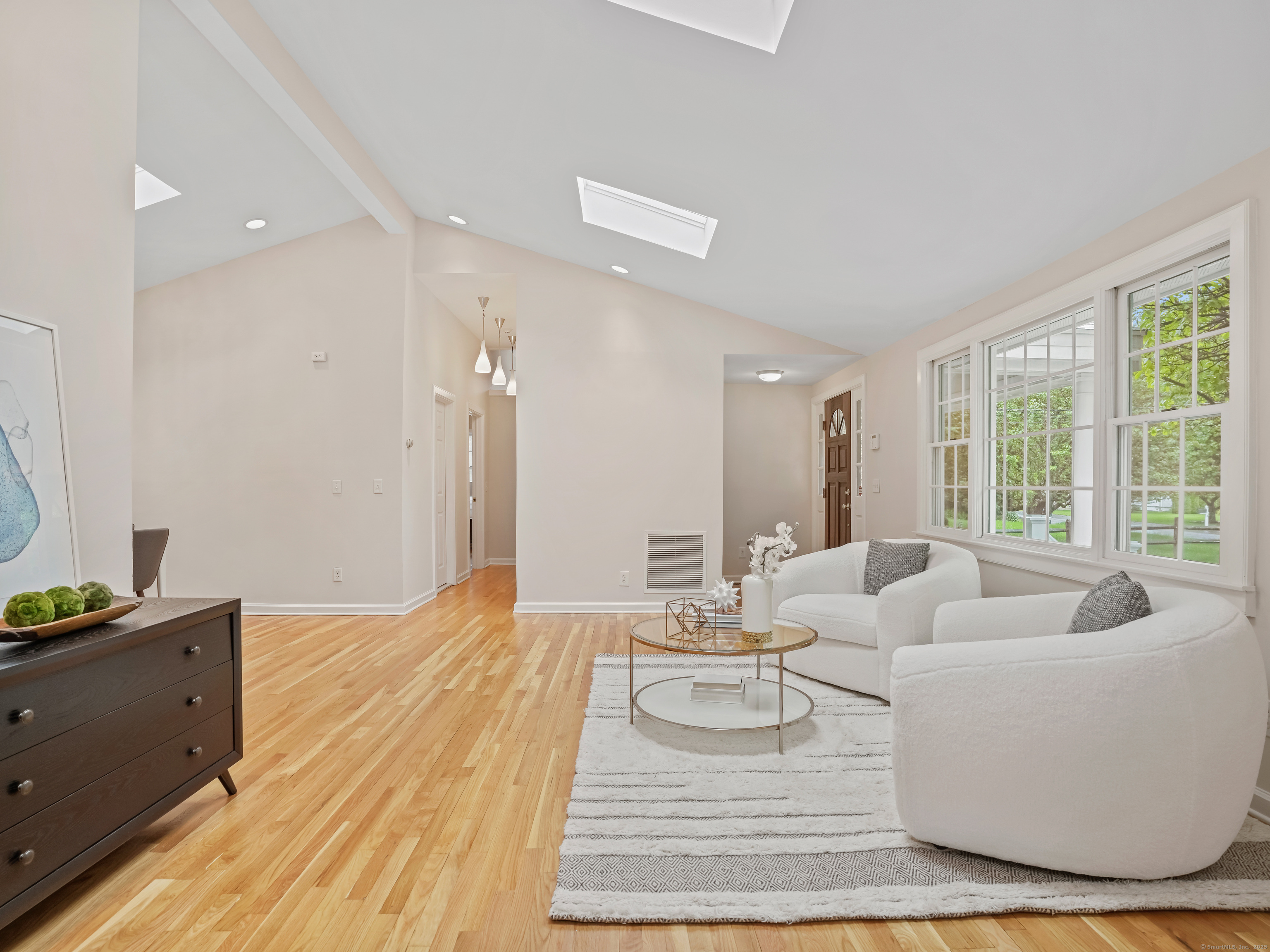 8 Argentine, Norwalk, Connecticut 06850