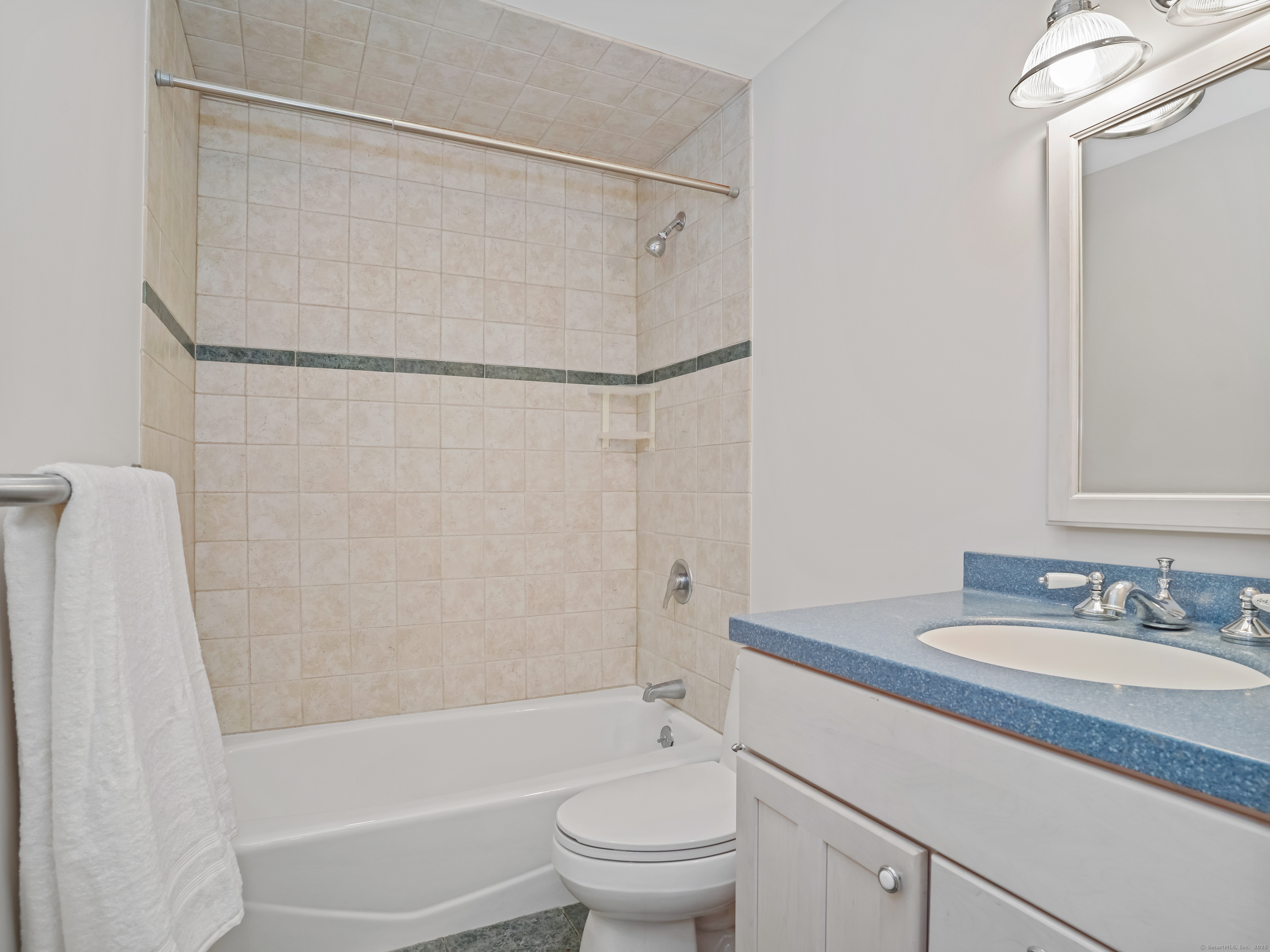 8 Argentine, Norwalk, Connecticut 06850