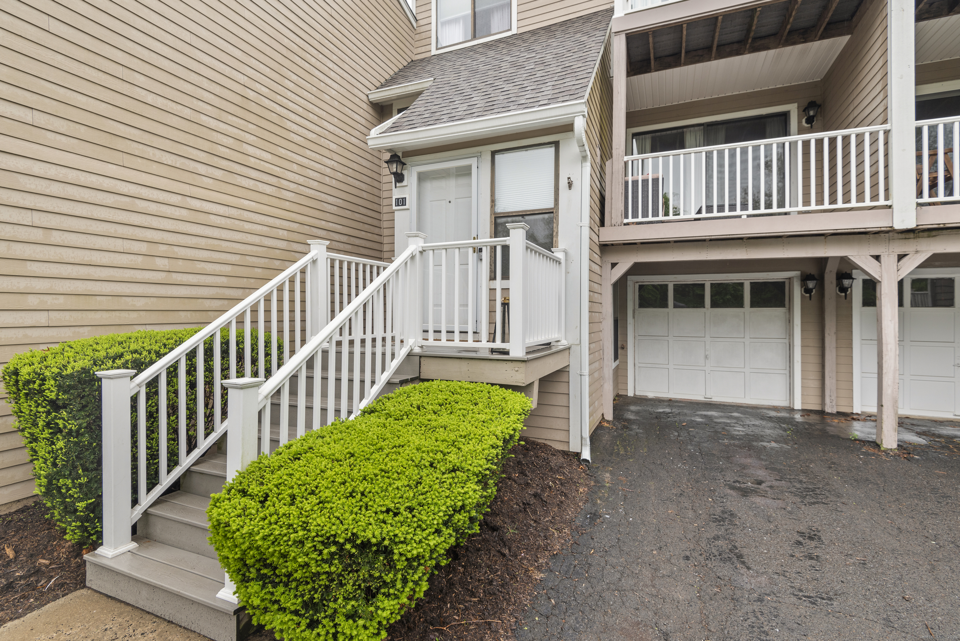 101 Peddlars, Branford, Connecticut 06405