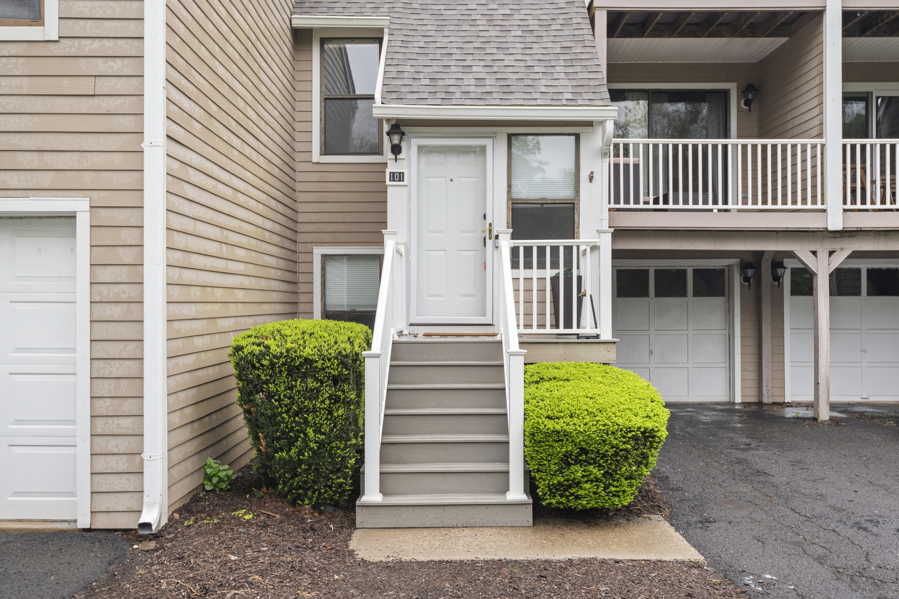 101 Peddlars, Branford, Connecticut 06405