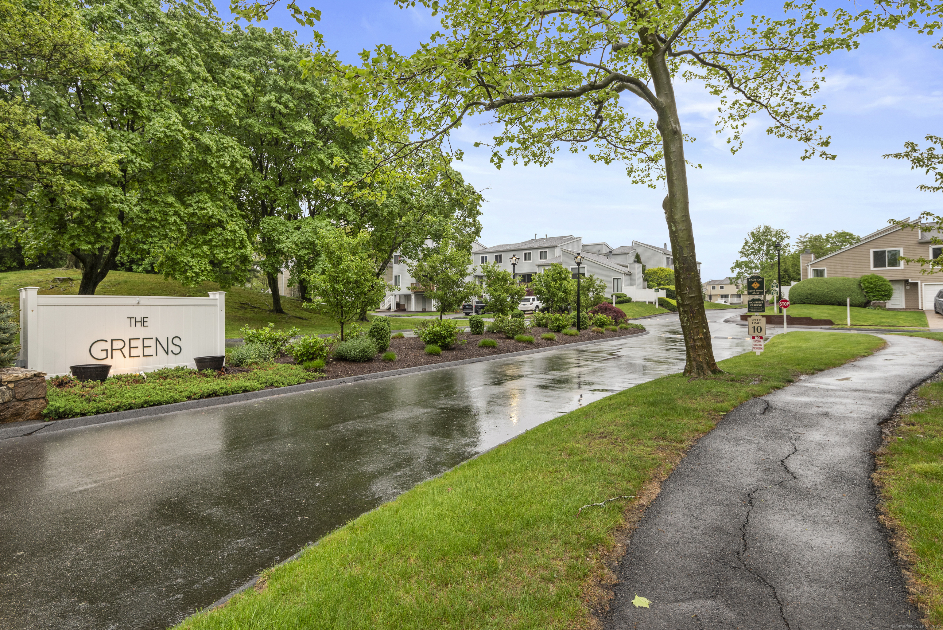 101 Peddlars, Branford, Connecticut 06405