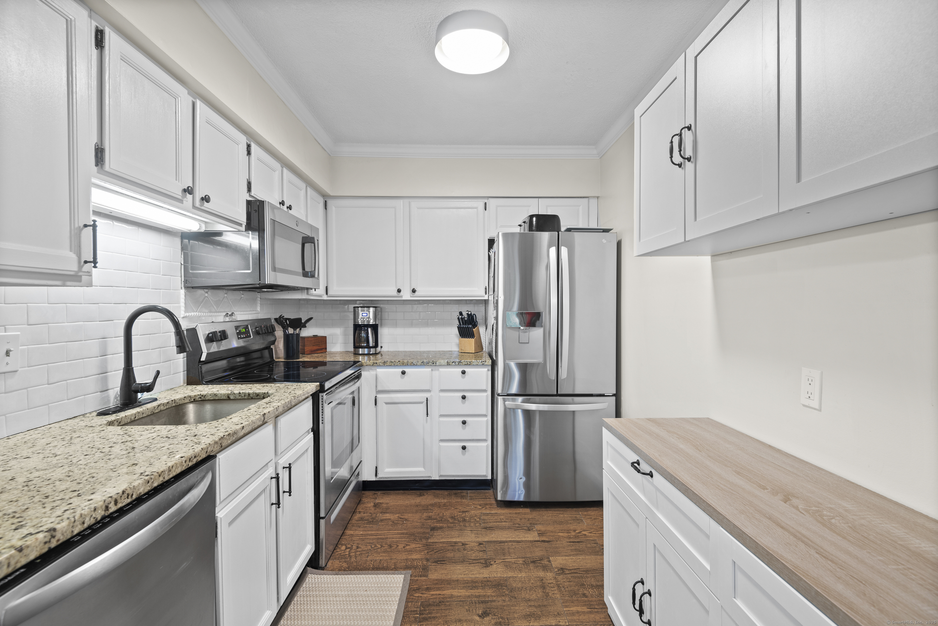 101 Peddlars, Branford, Connecticut 06405