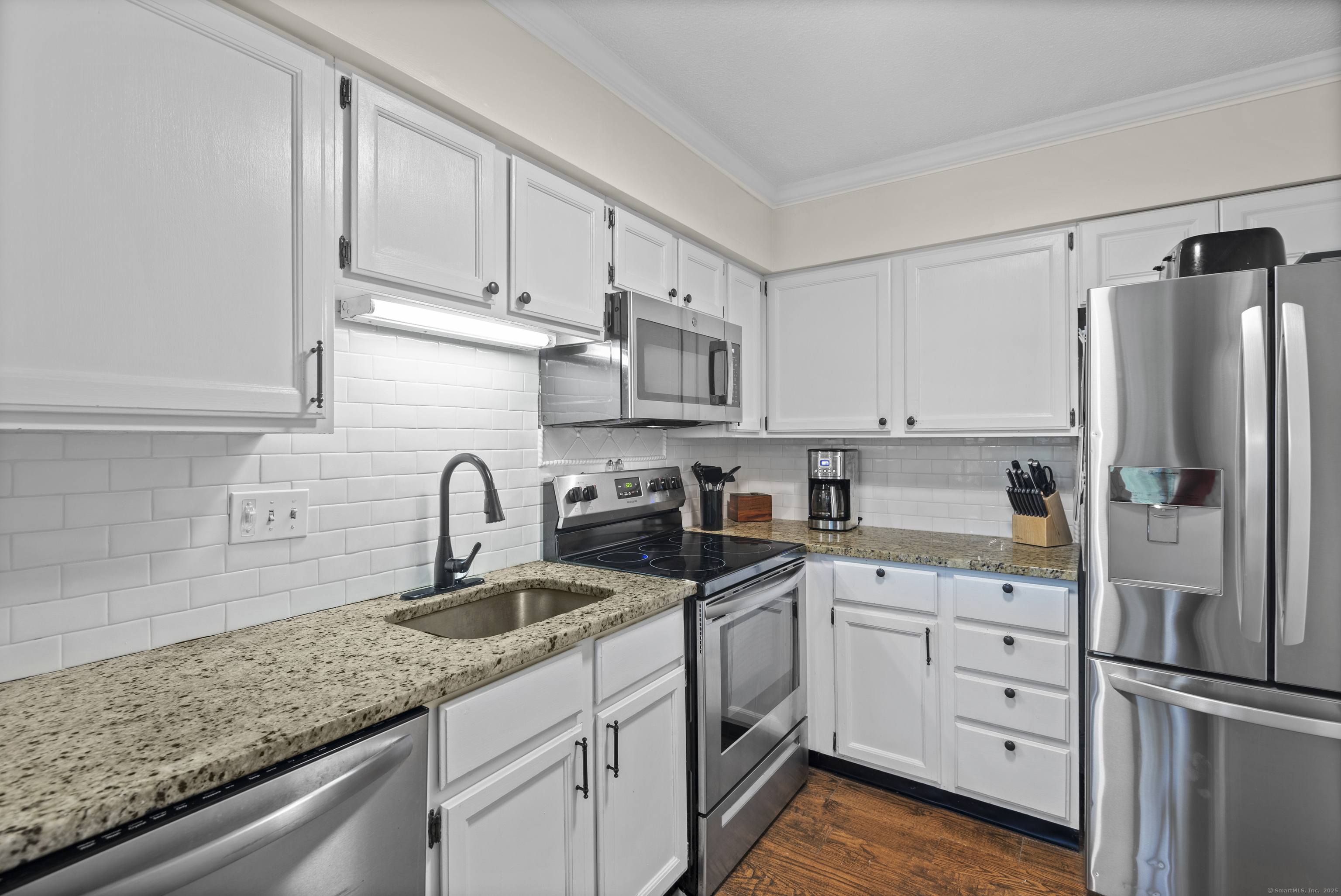 101 Peddlars, Branford, Connecticut 06405