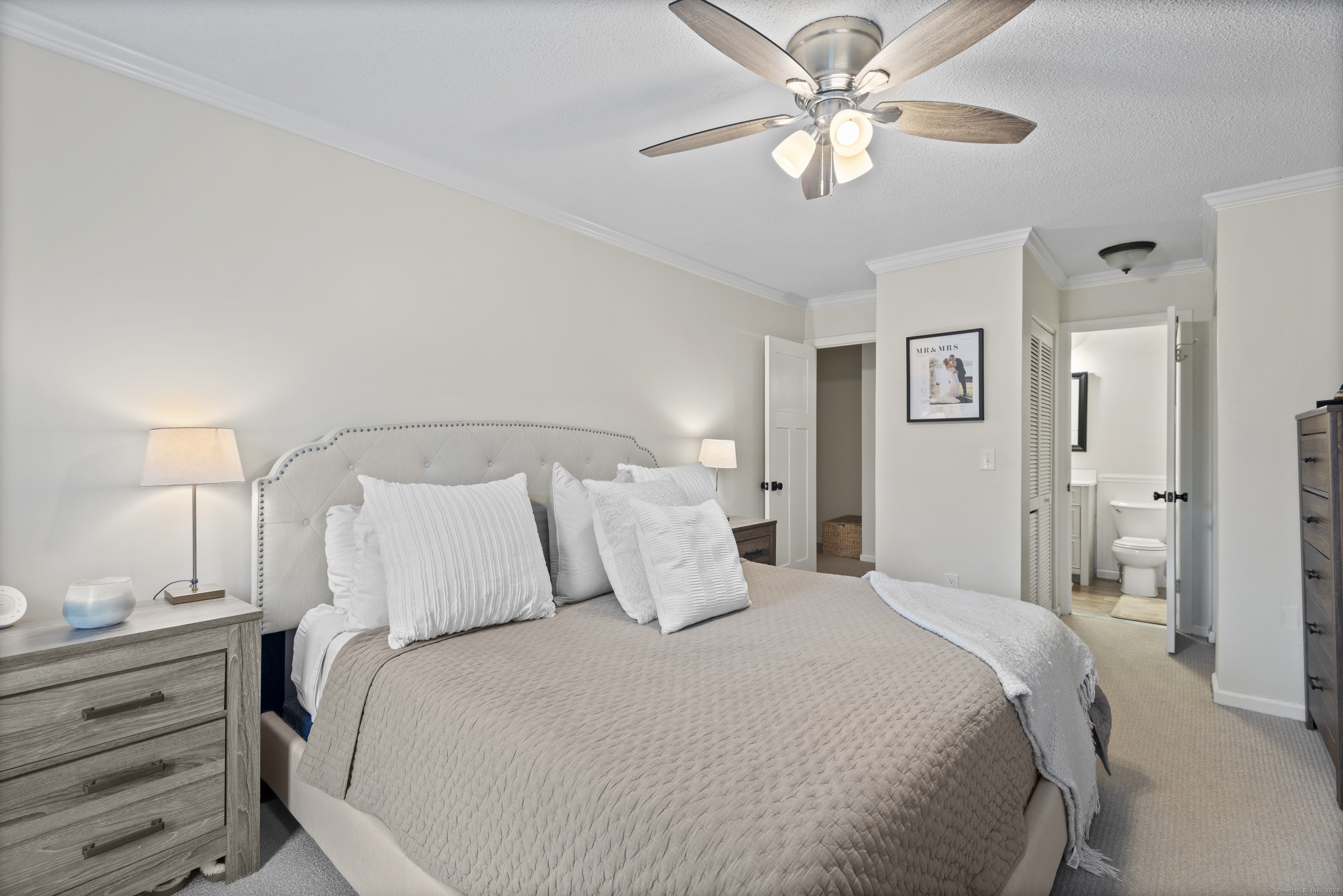 101 Peddlars, Branford, Connecticut 06405