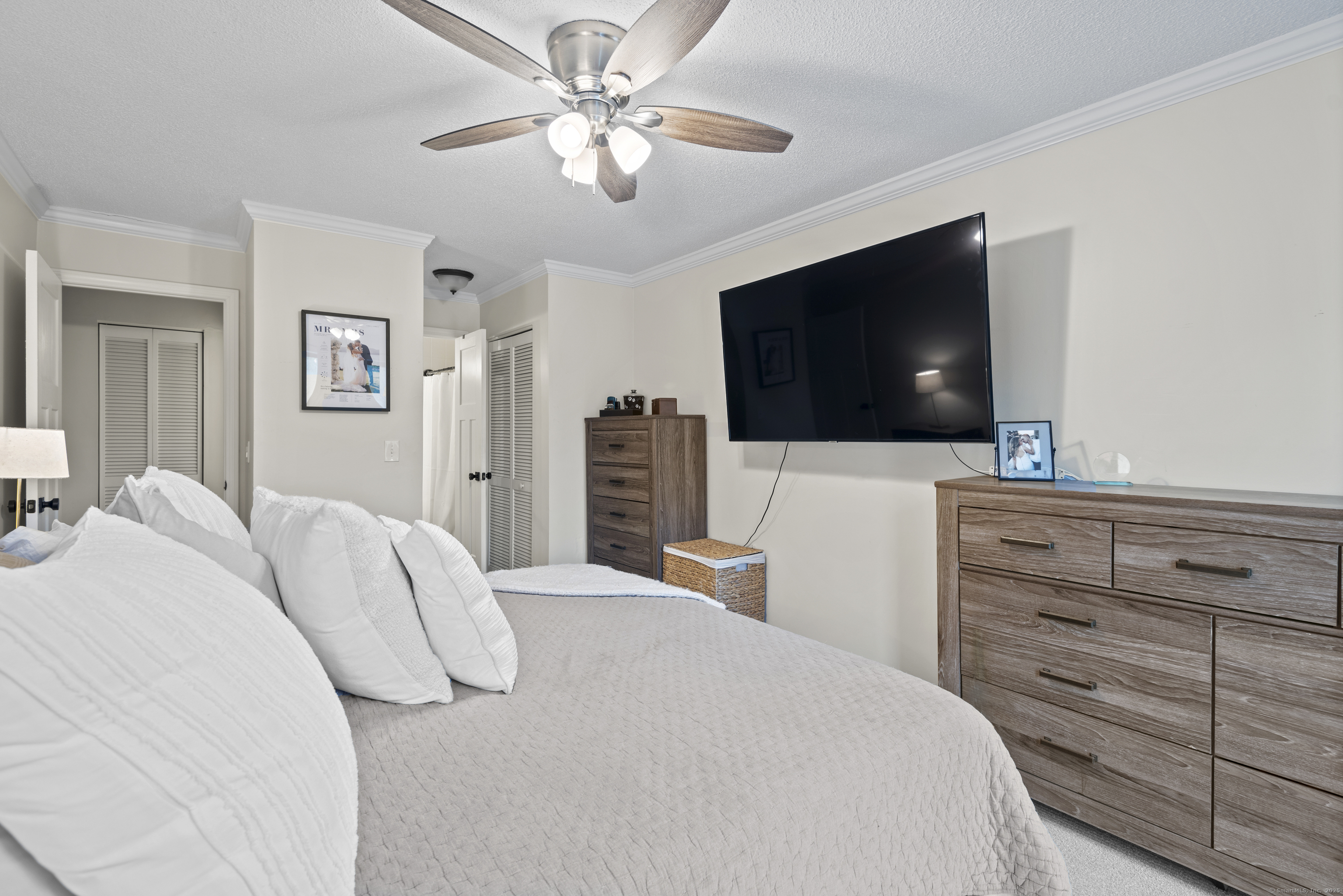 101 Peddlars, Branford, Connecticut 06405