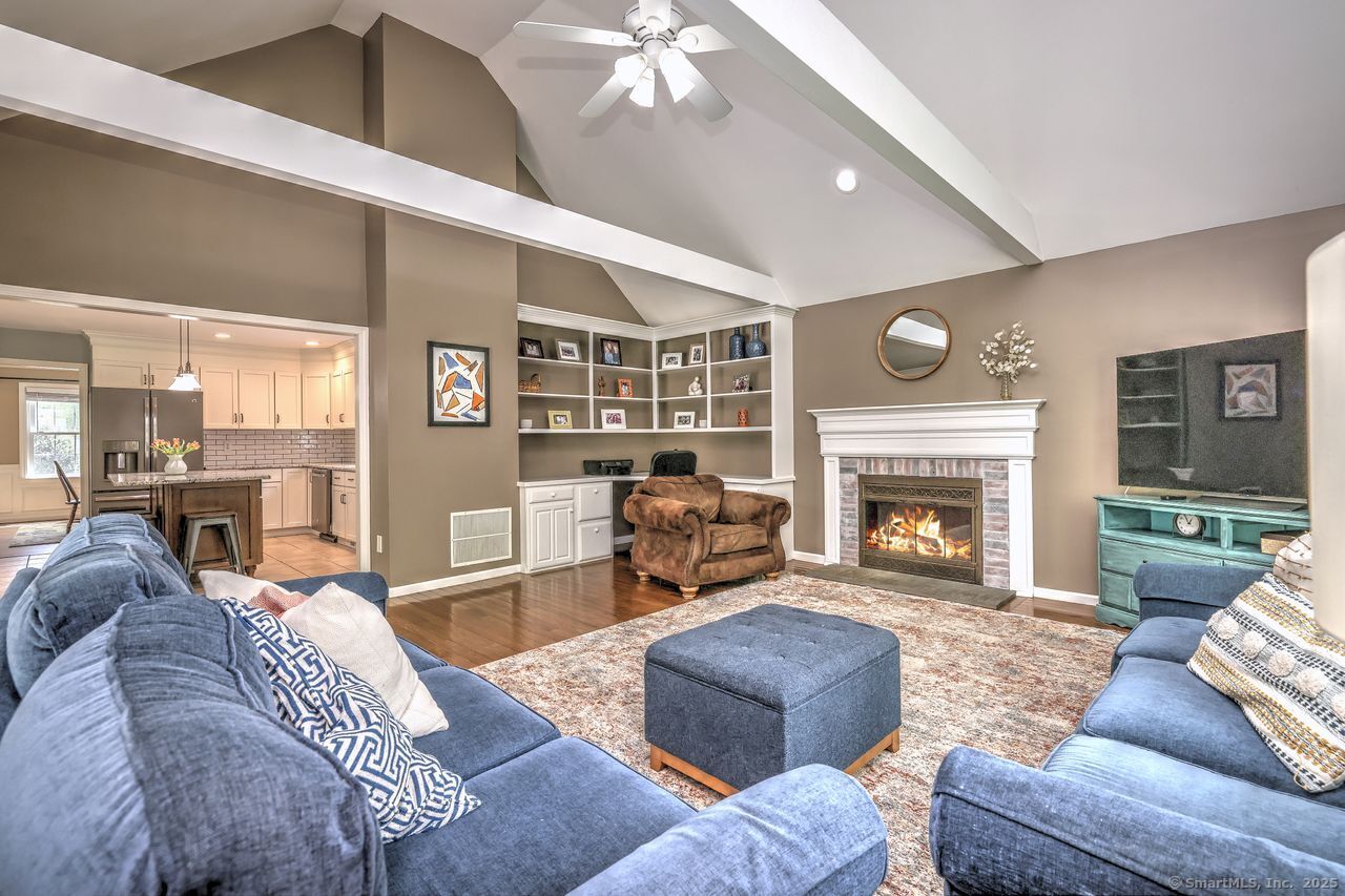 79 Sunnycrest, Trumbull, Connecticut 06611