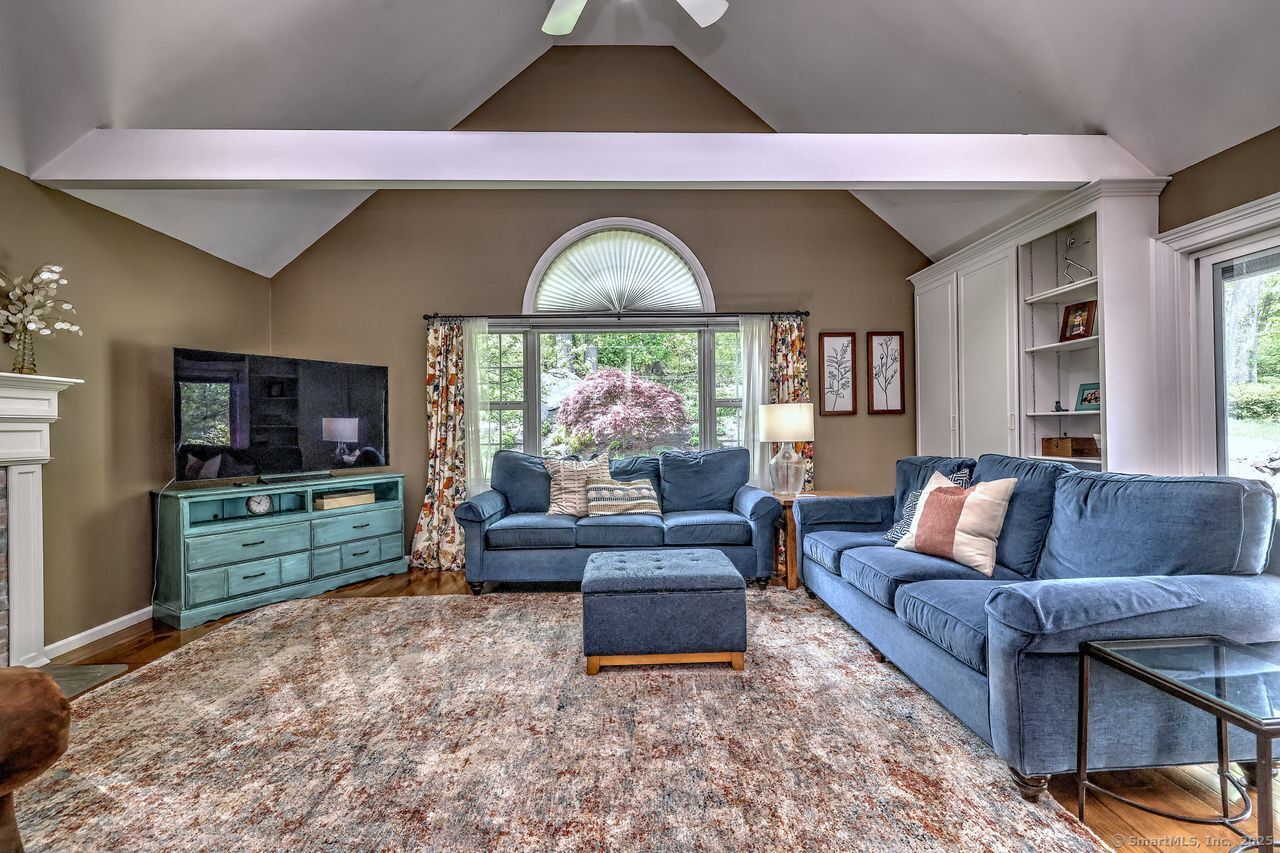 79 Sunnycrest, Trumbull, Connecticut 06611