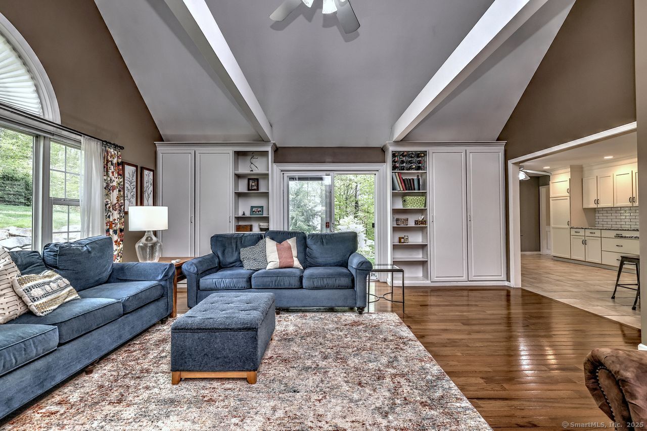 79 Sunnycrest, Trumbull, Connecticut 06611