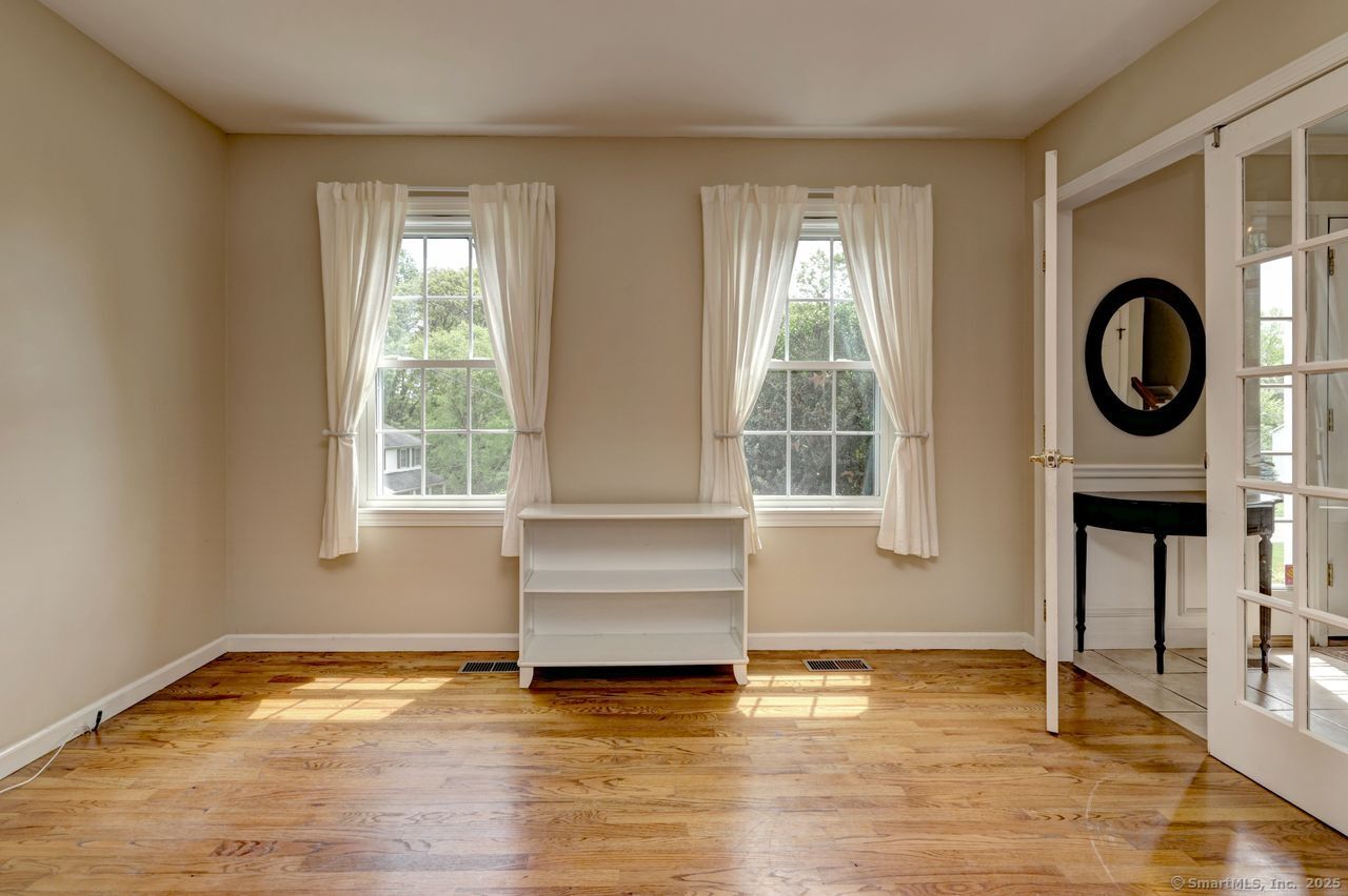 79 Sunnycrest, Trumbull, Connecticut 06611