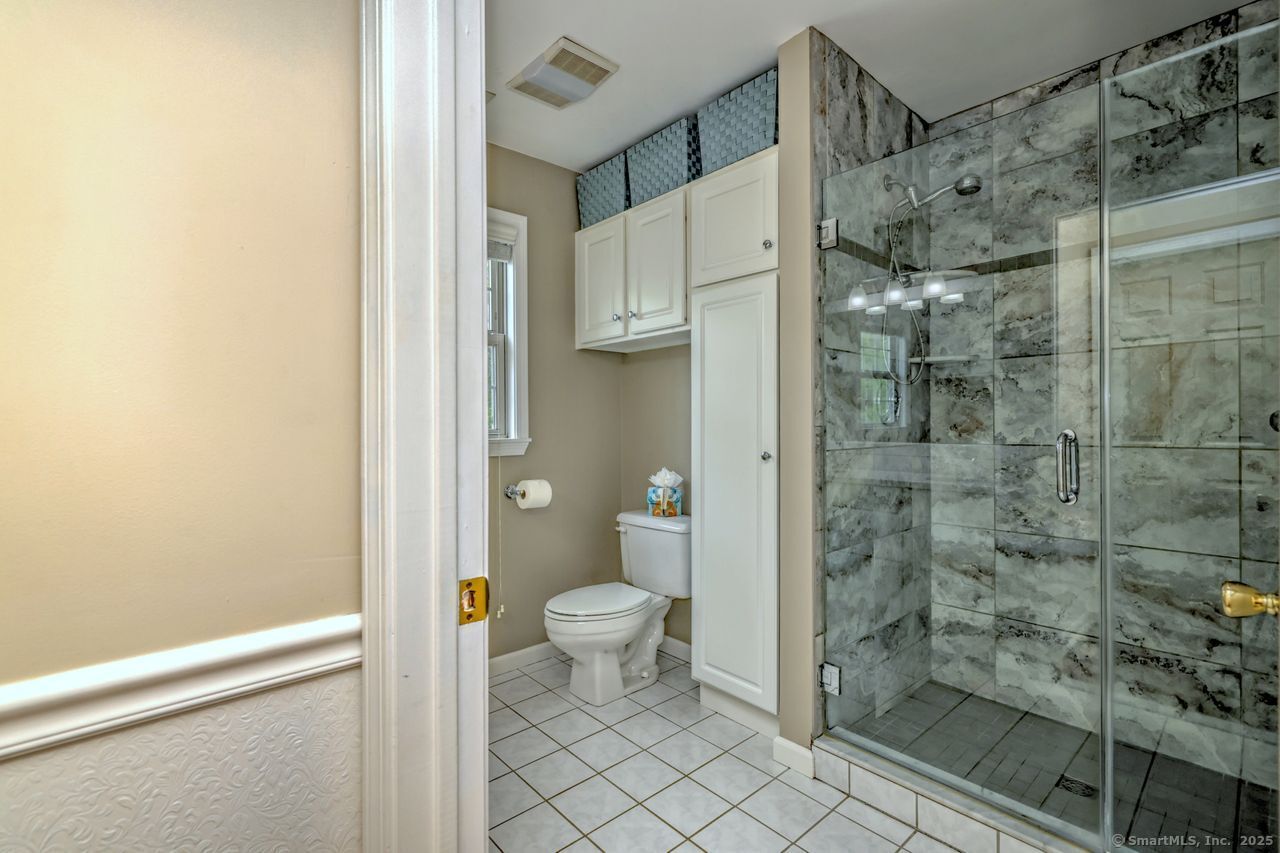 79 Sunnycrest, Trumbull, Connecticut 06611