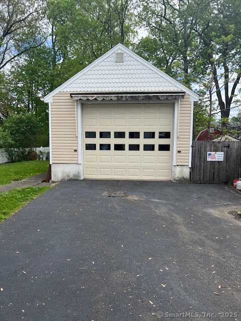 29 Barholm, Stamford, Connecticut 06907