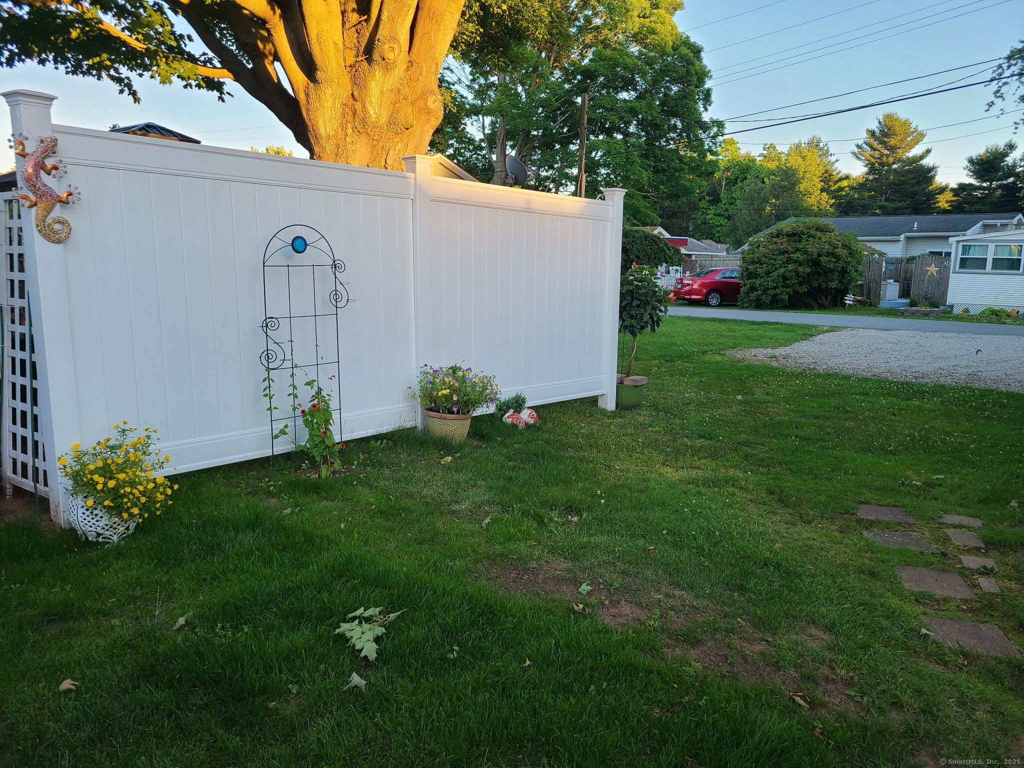 89 South, Madison, Connecticut 06443