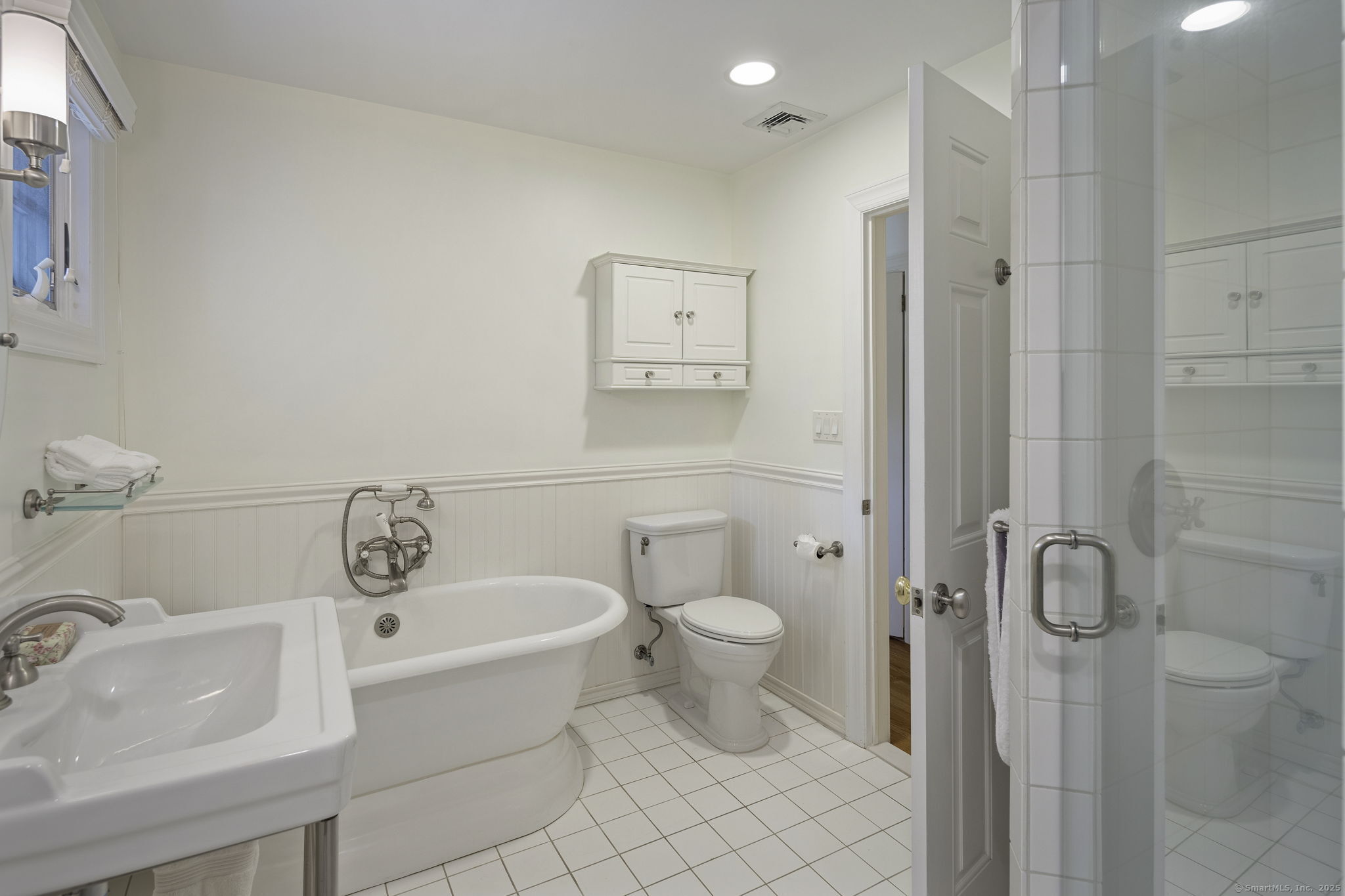 43 Green Meadow, New Canaan, Connecticut 06840