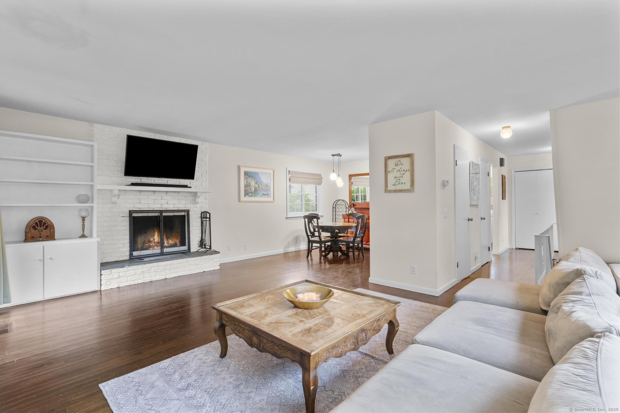 202 Soundview, Stamford, Connecticut 06902