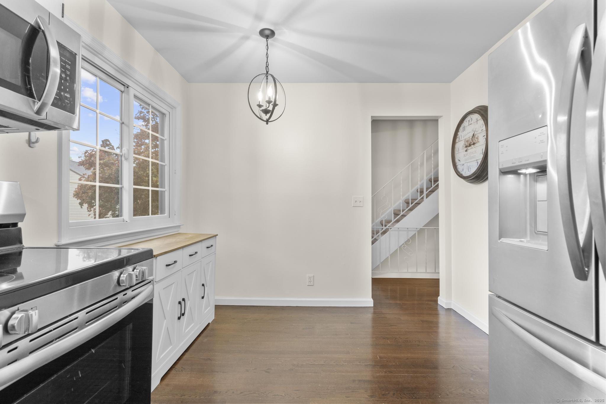 202 Soundview, Stamford, Connecticut 06902