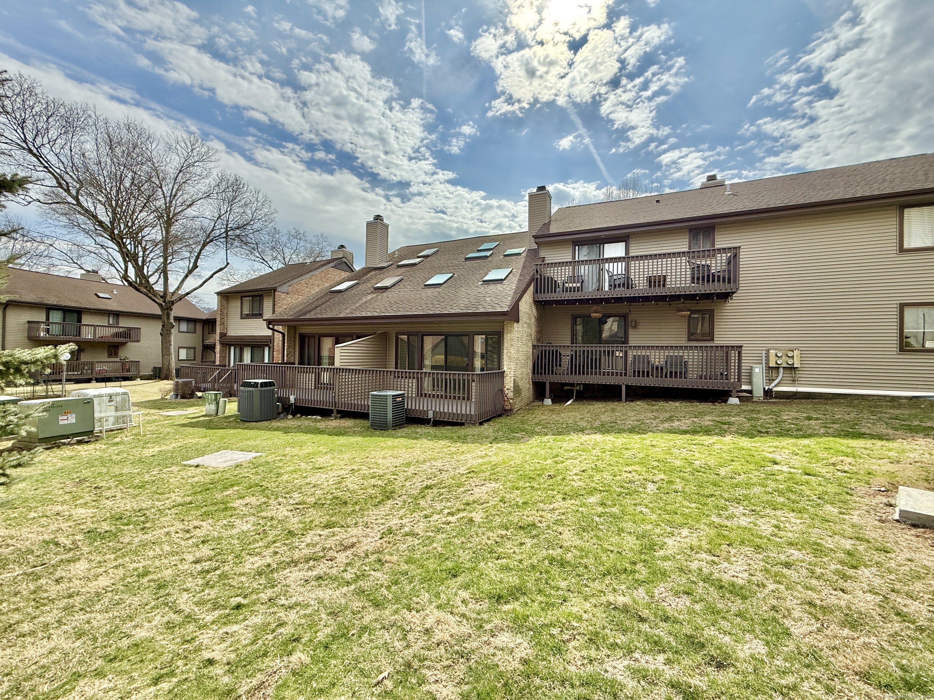 2437 Bedford, Stamford, Connecticut 06905