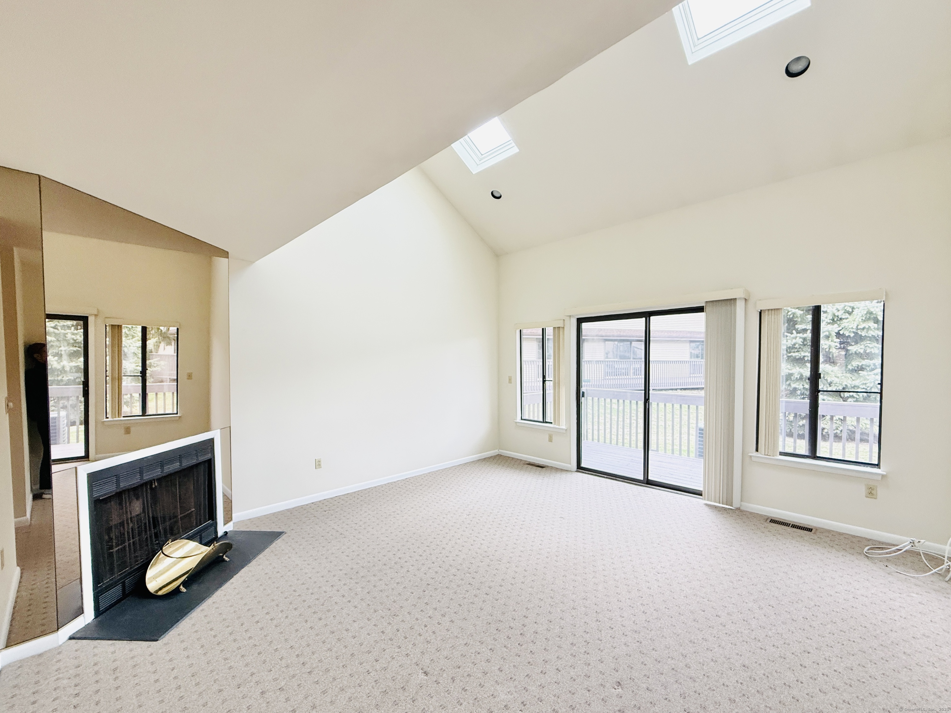 2437 Bedford, Stamford, Connecticut 06905