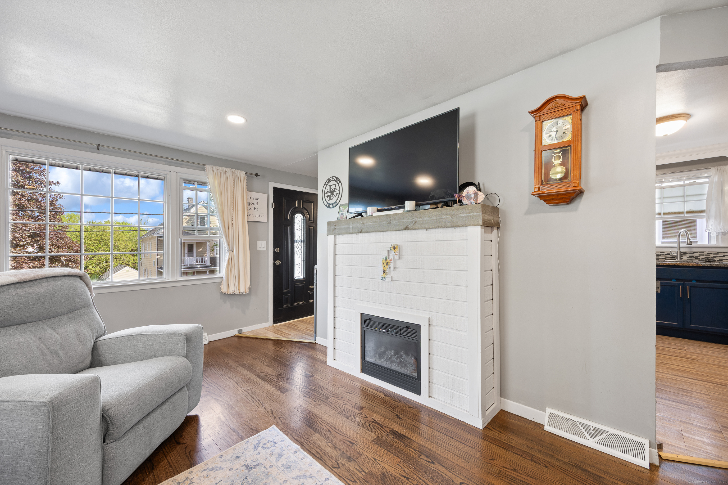 18 Simpson, Wallingford, Connecticut 06492