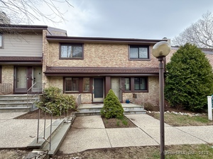 2437 Bedford Street, Unit C19