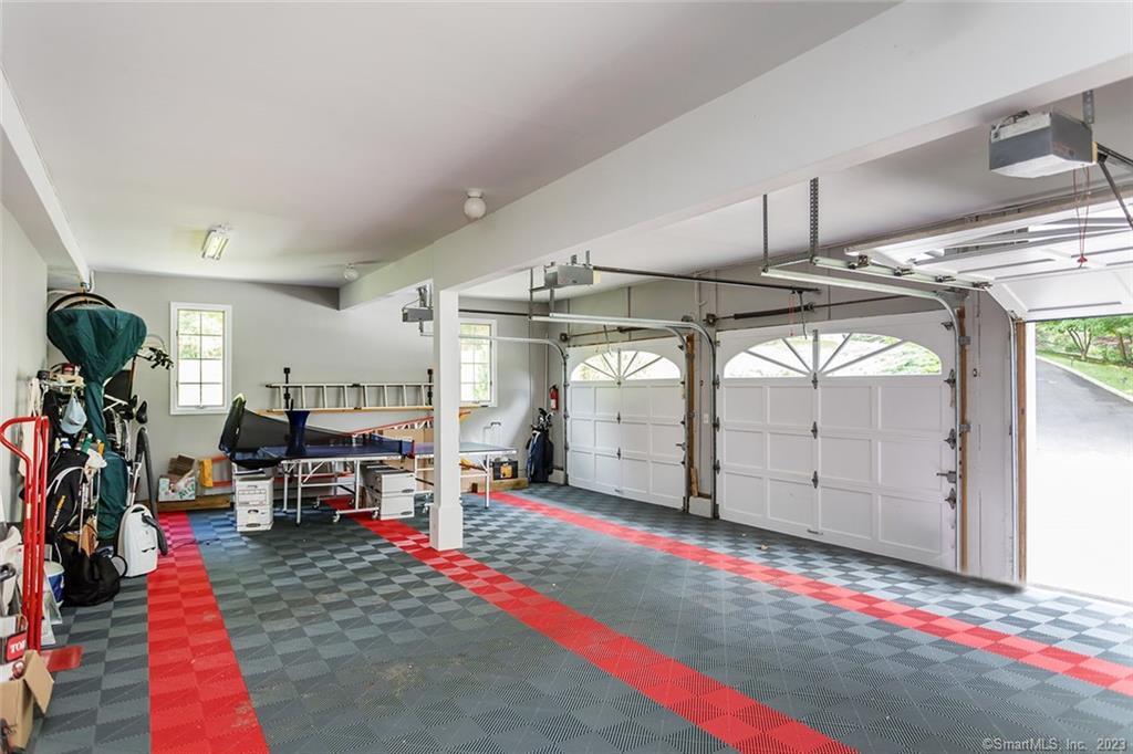 4 Harbour View, New Fairfield, Connecticut 06812