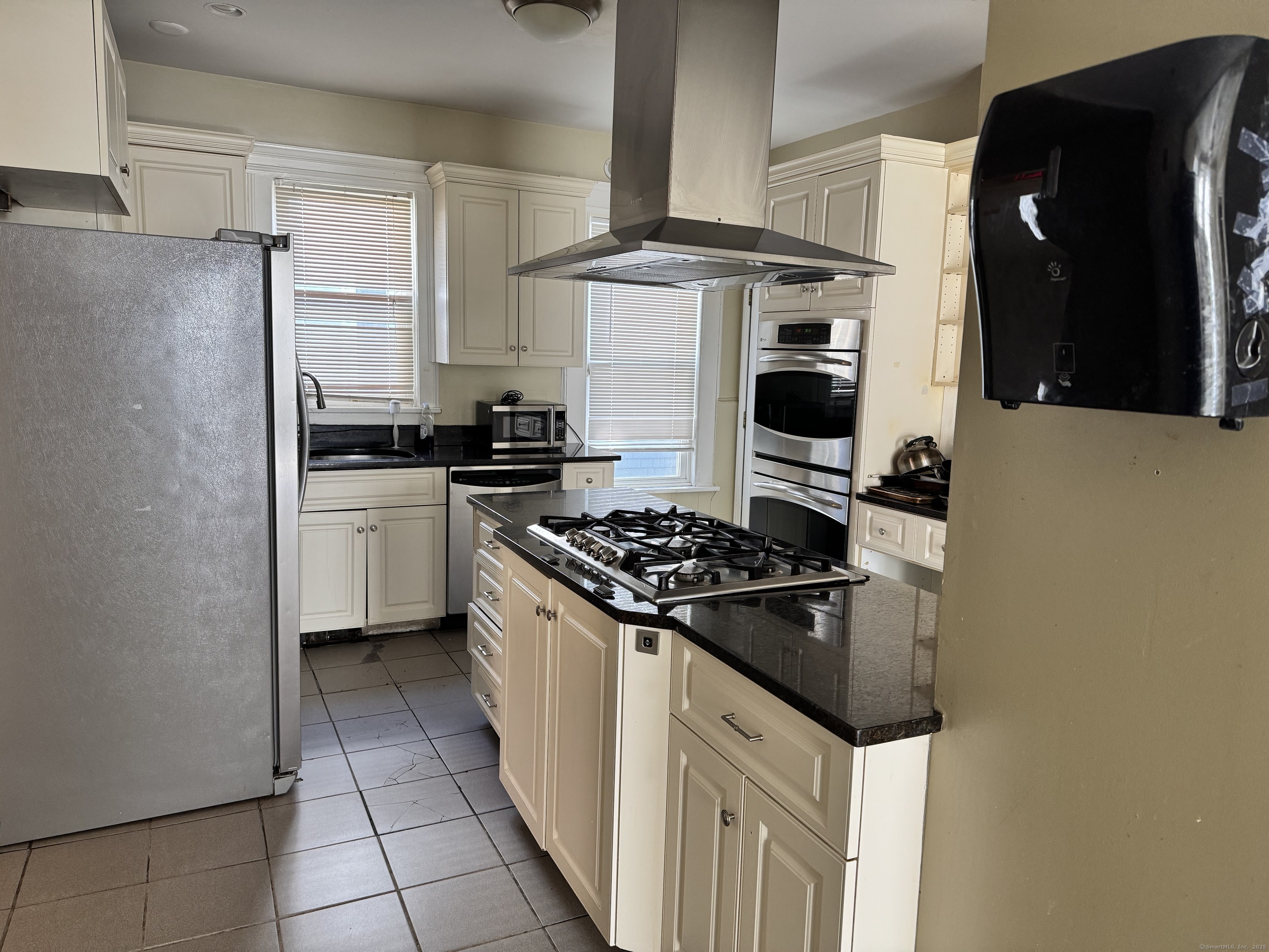 485 Laurel, Bridgeport, Connecticut 06605