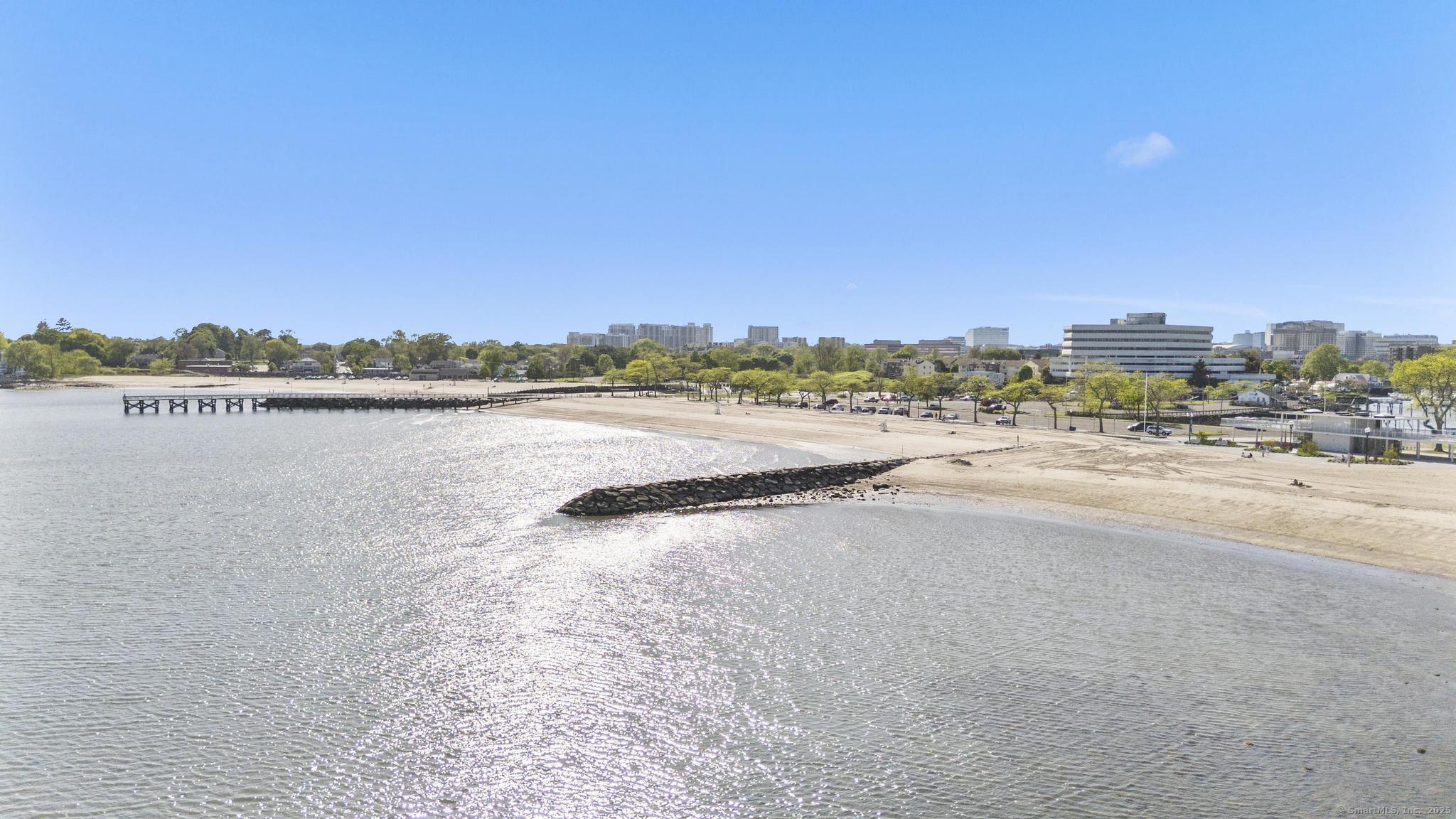 202 Soundview, Stamford, Connecticut 06902