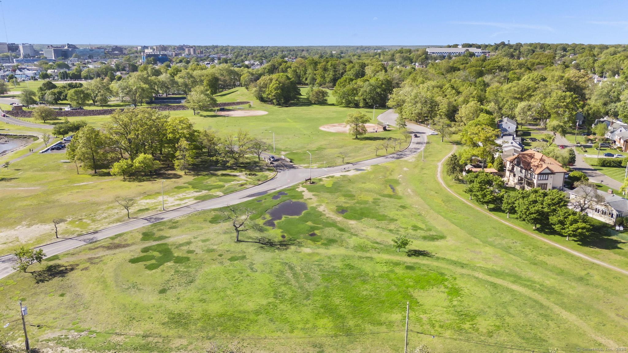 202 Soundview, Stamford, Connecticut 06902