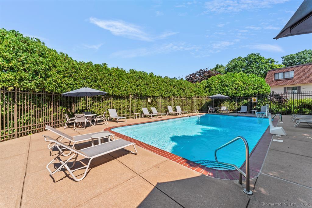 202 Soundview, Stamford, Connecticut 06902