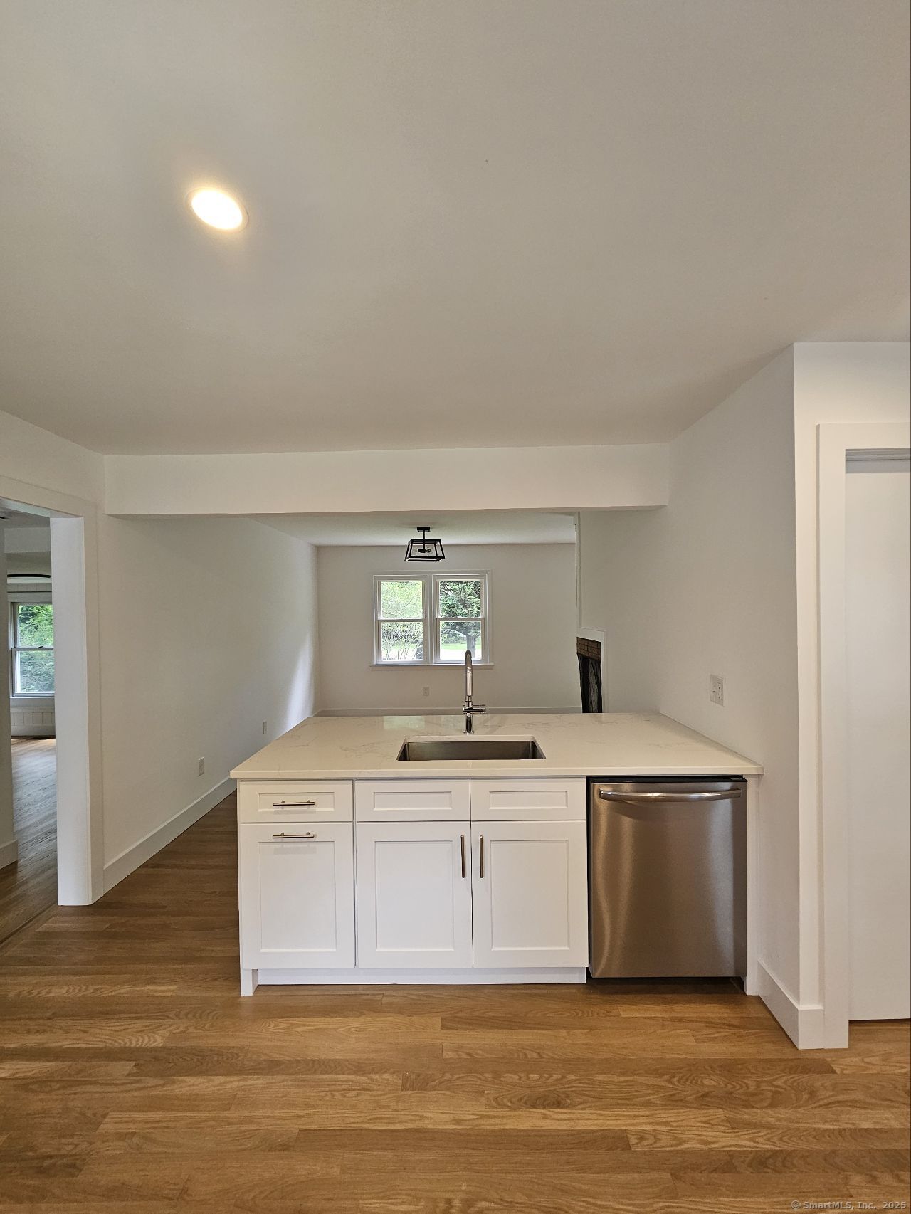 92 Lounsbury, Fairfield, Connecticut 06825