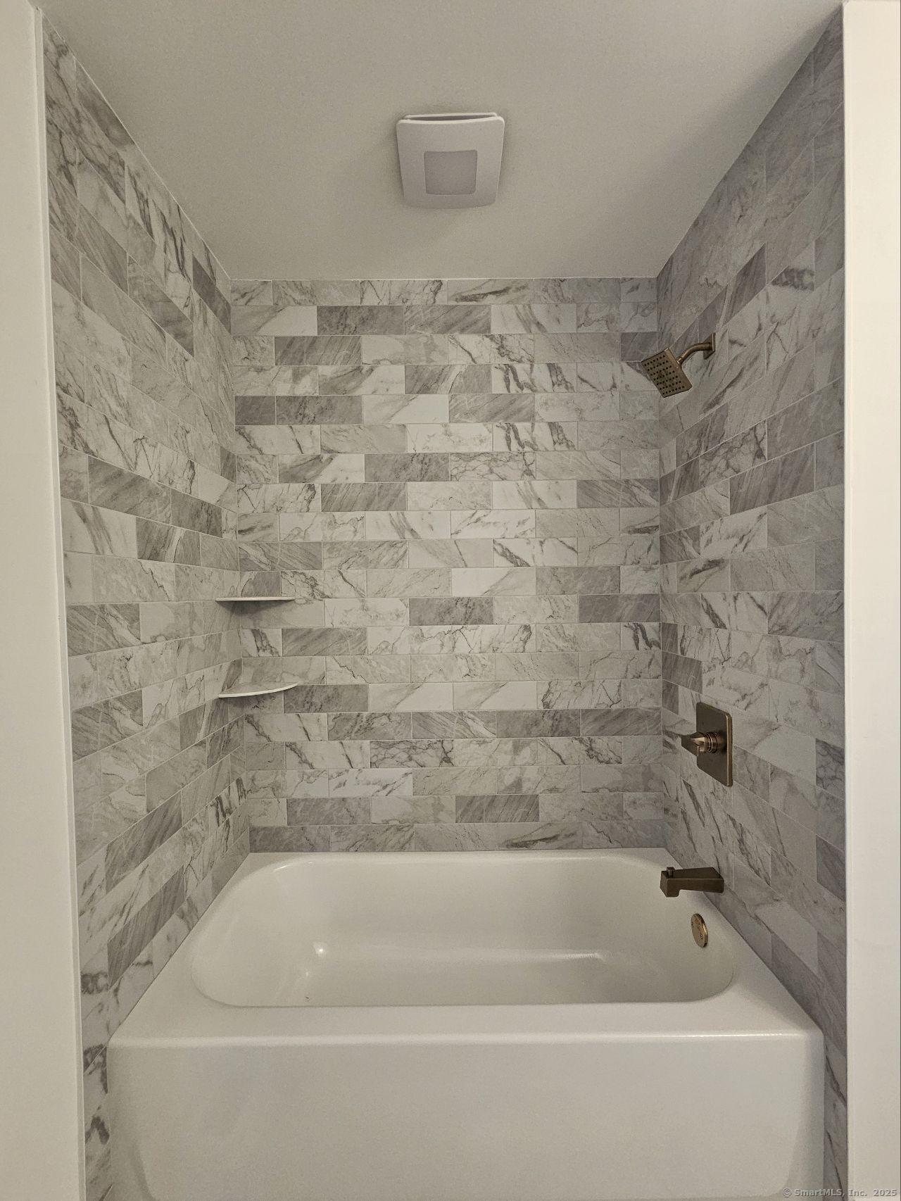 92 Lounsbury, Fairfield, Connecticut 06825